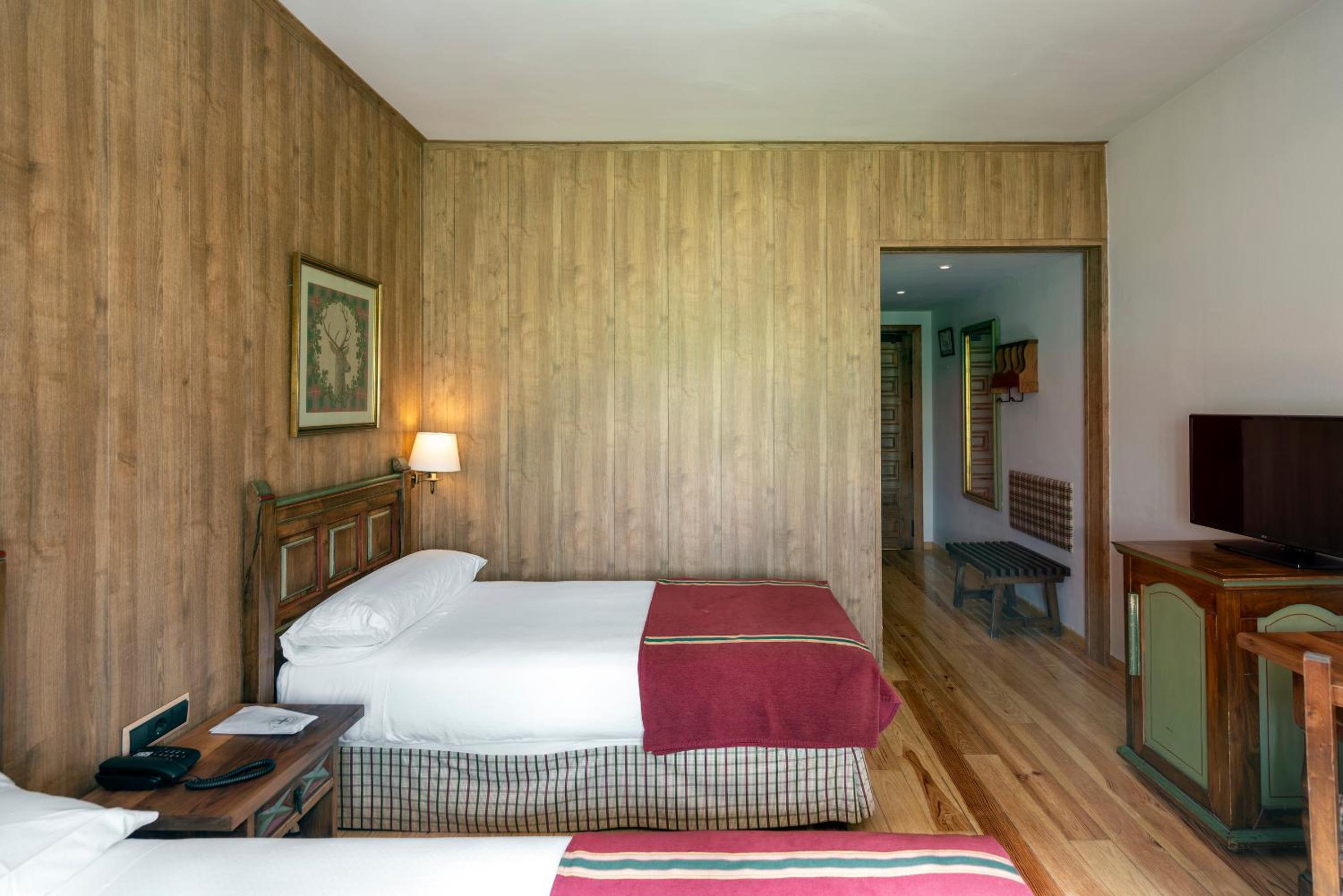 Standard Double Room - Photo 1