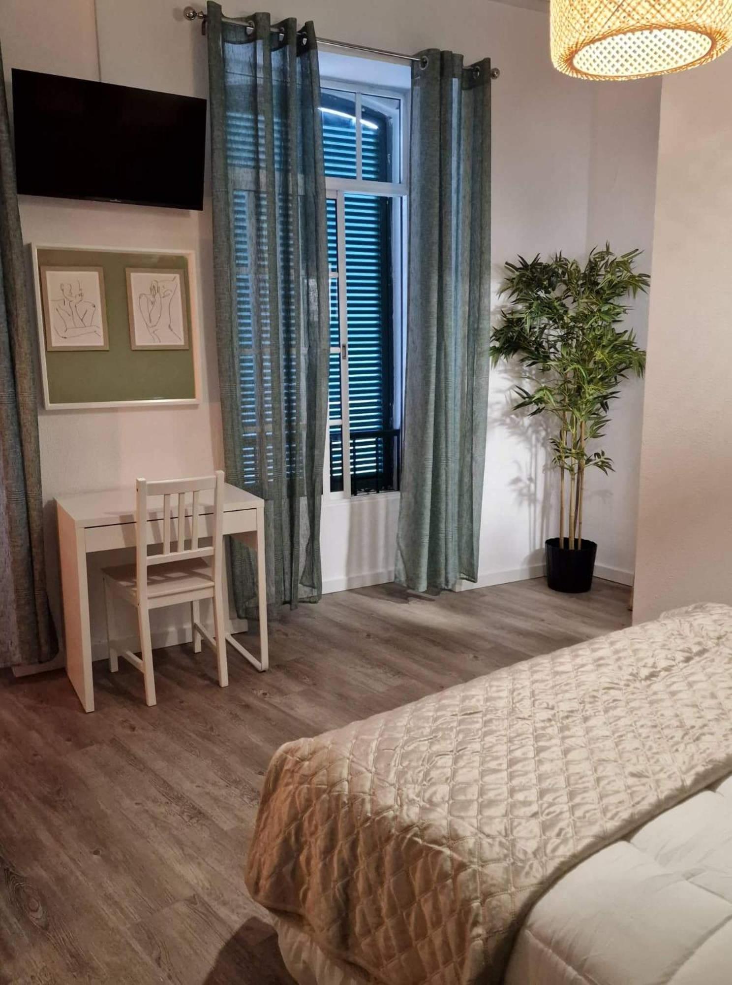 Deluxe Double Room with Balcony and Sea View photo 1