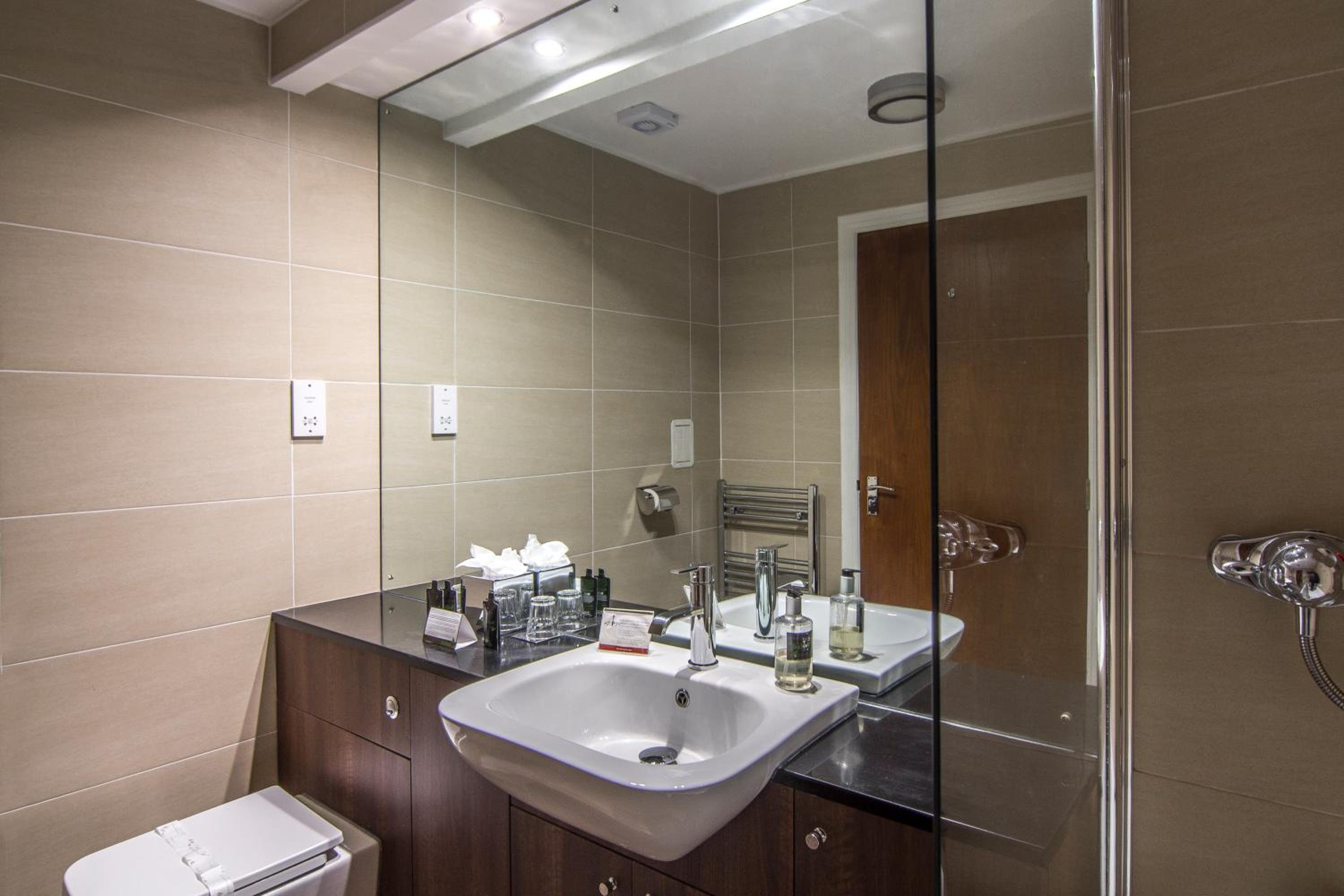 Comfort One Bedroom Apartment - Photo 4