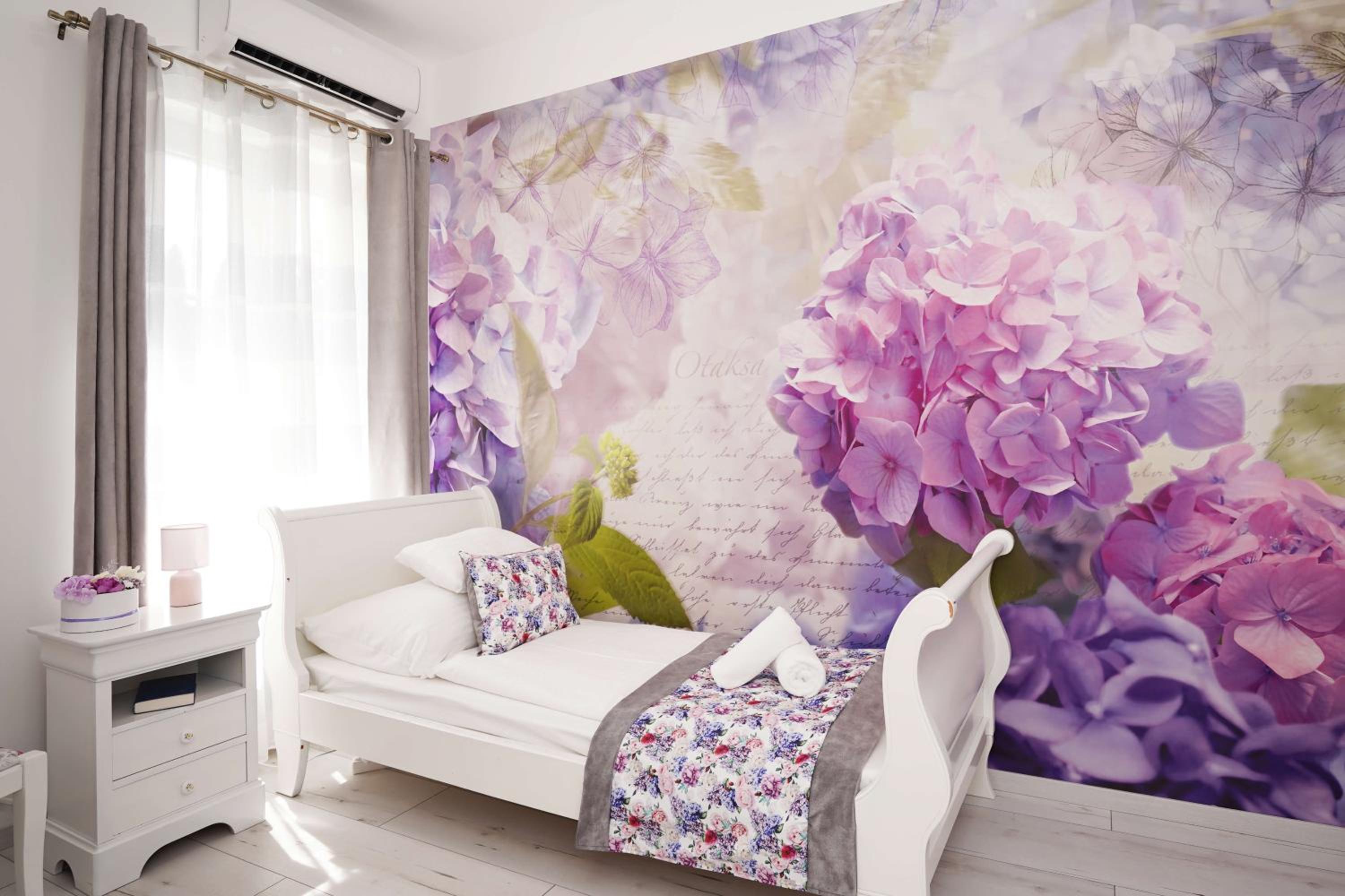 Single Room with Private Bathroom photo 2
