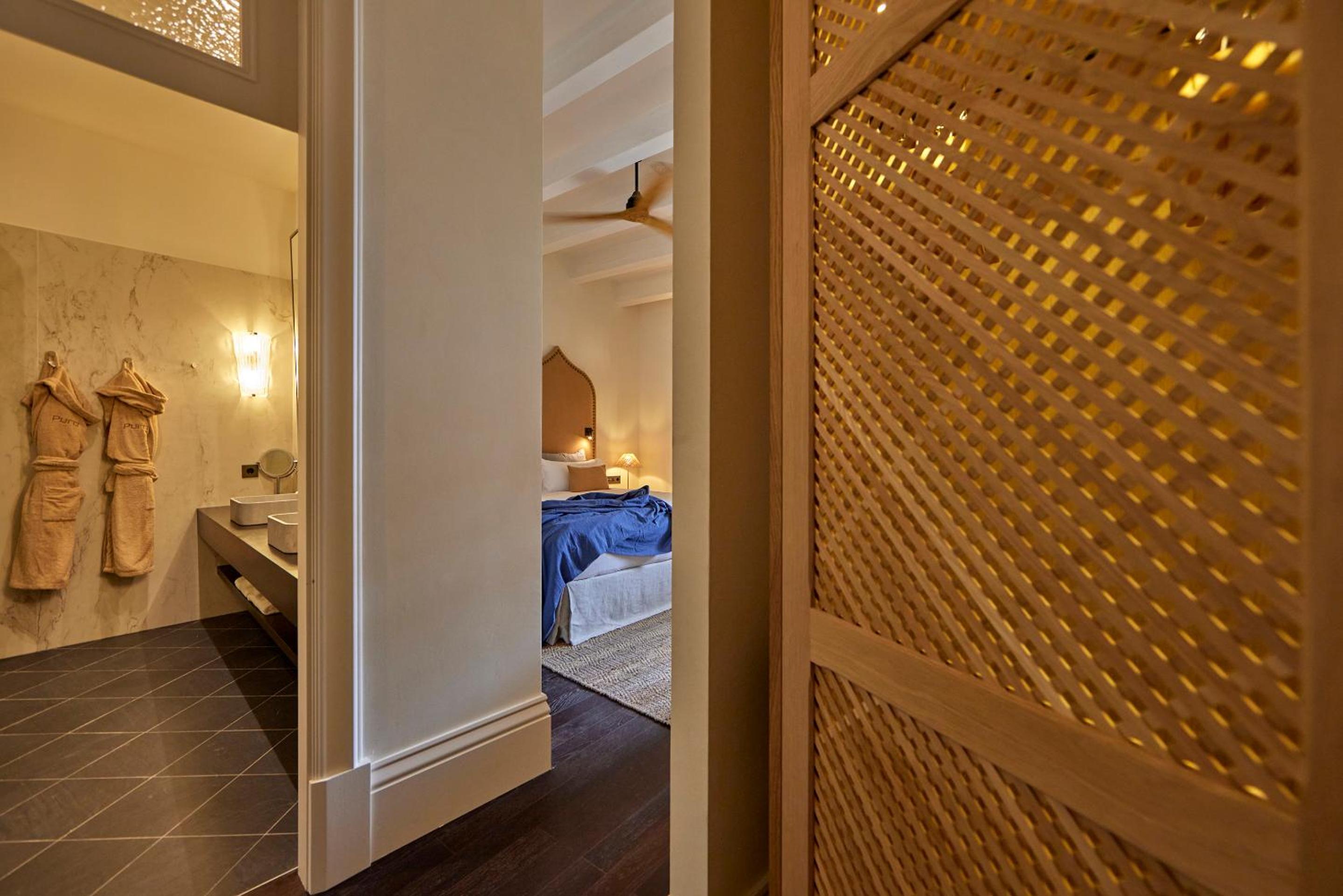 Grand Flow-Superior Double Room photo 2