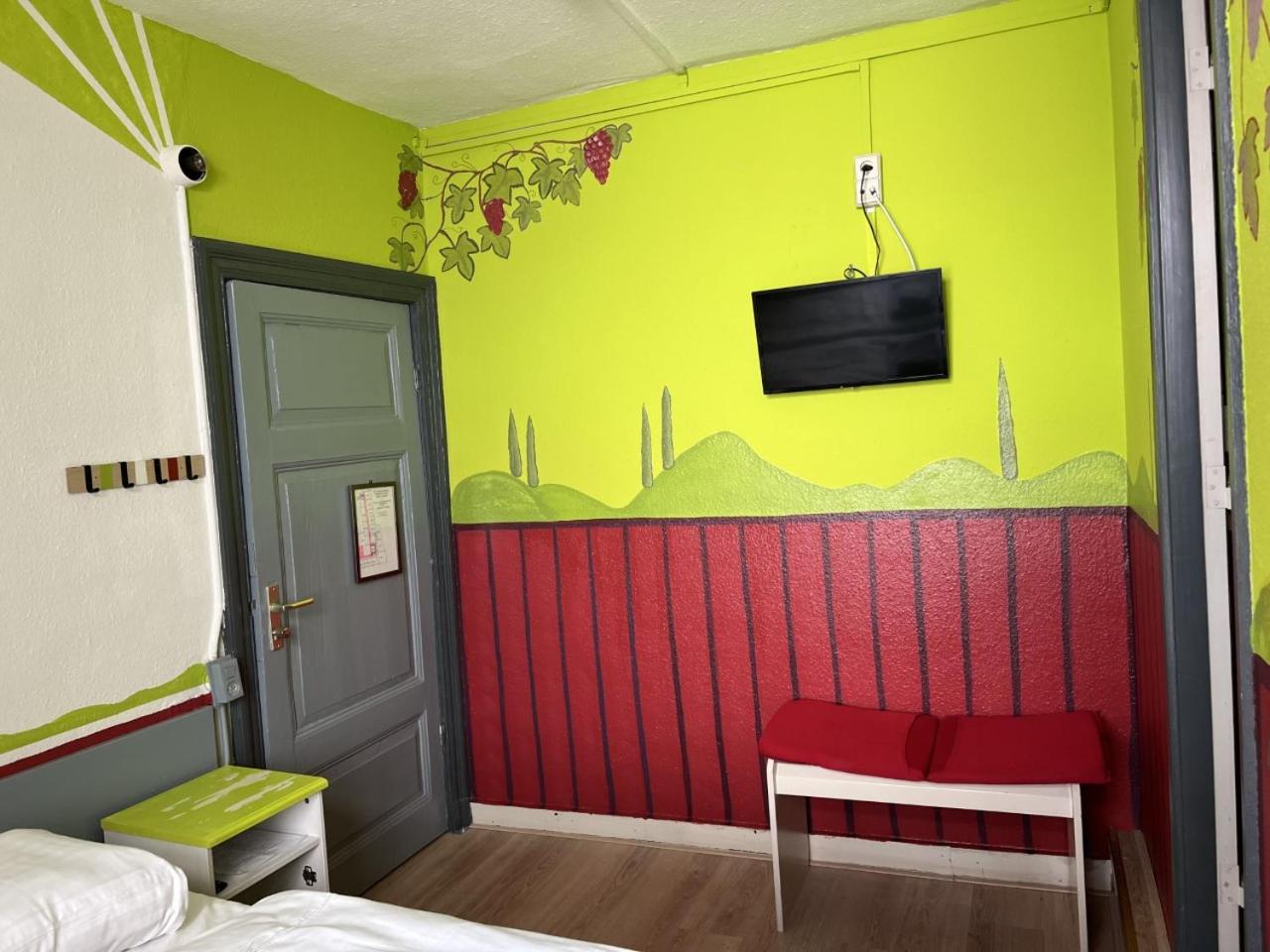 Standard Double Room photo 2