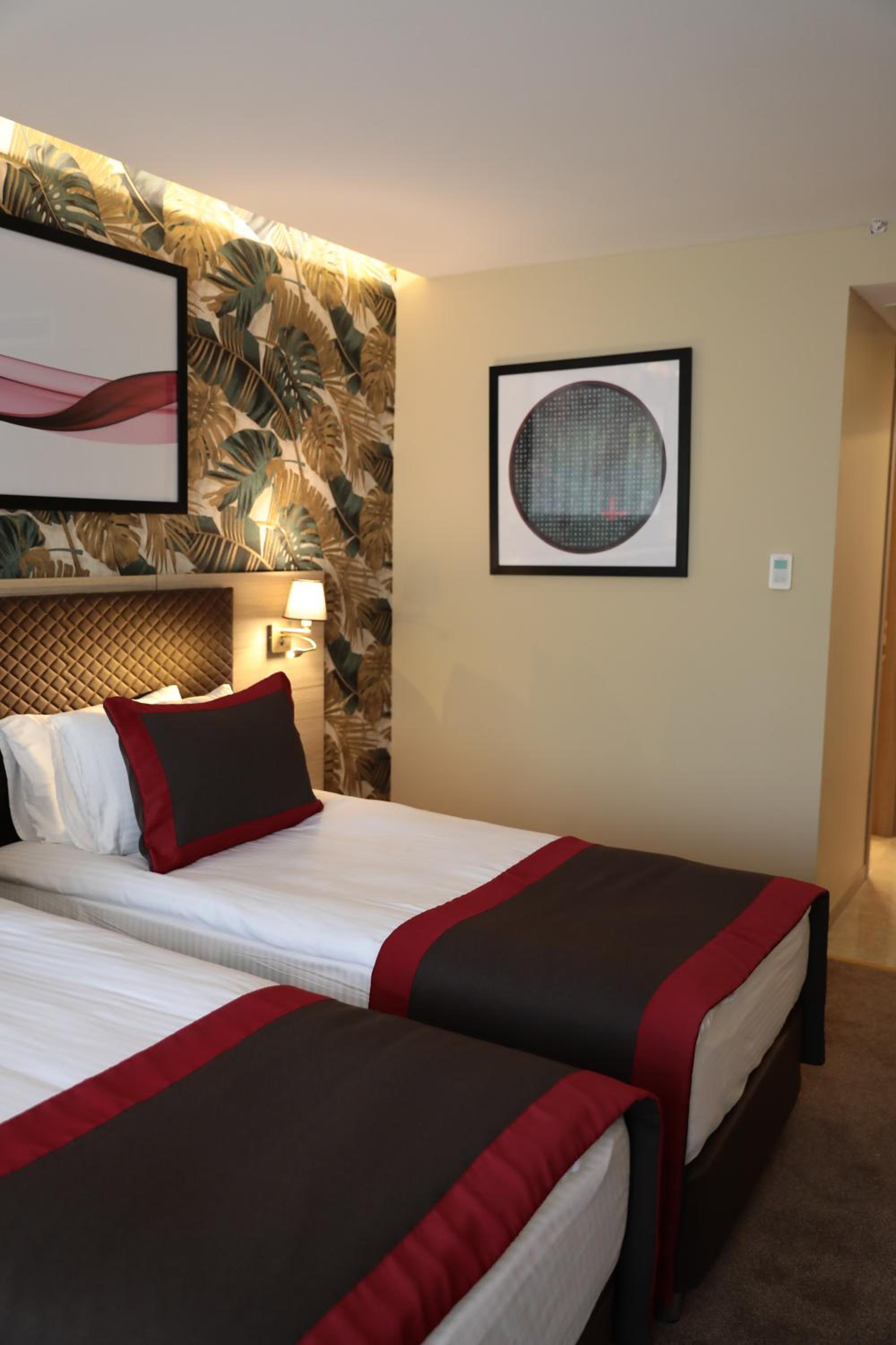 Deluxe Single Room with Garden View - Non-Smoking