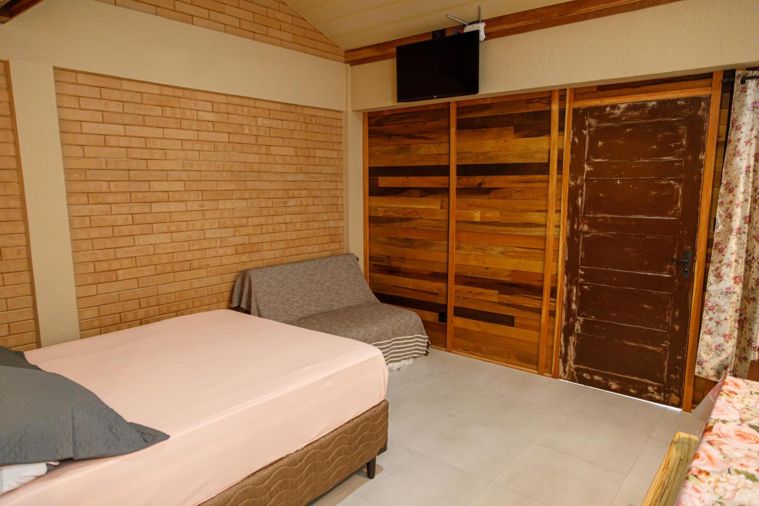 Two-Bedroom Chalet - Photo 10