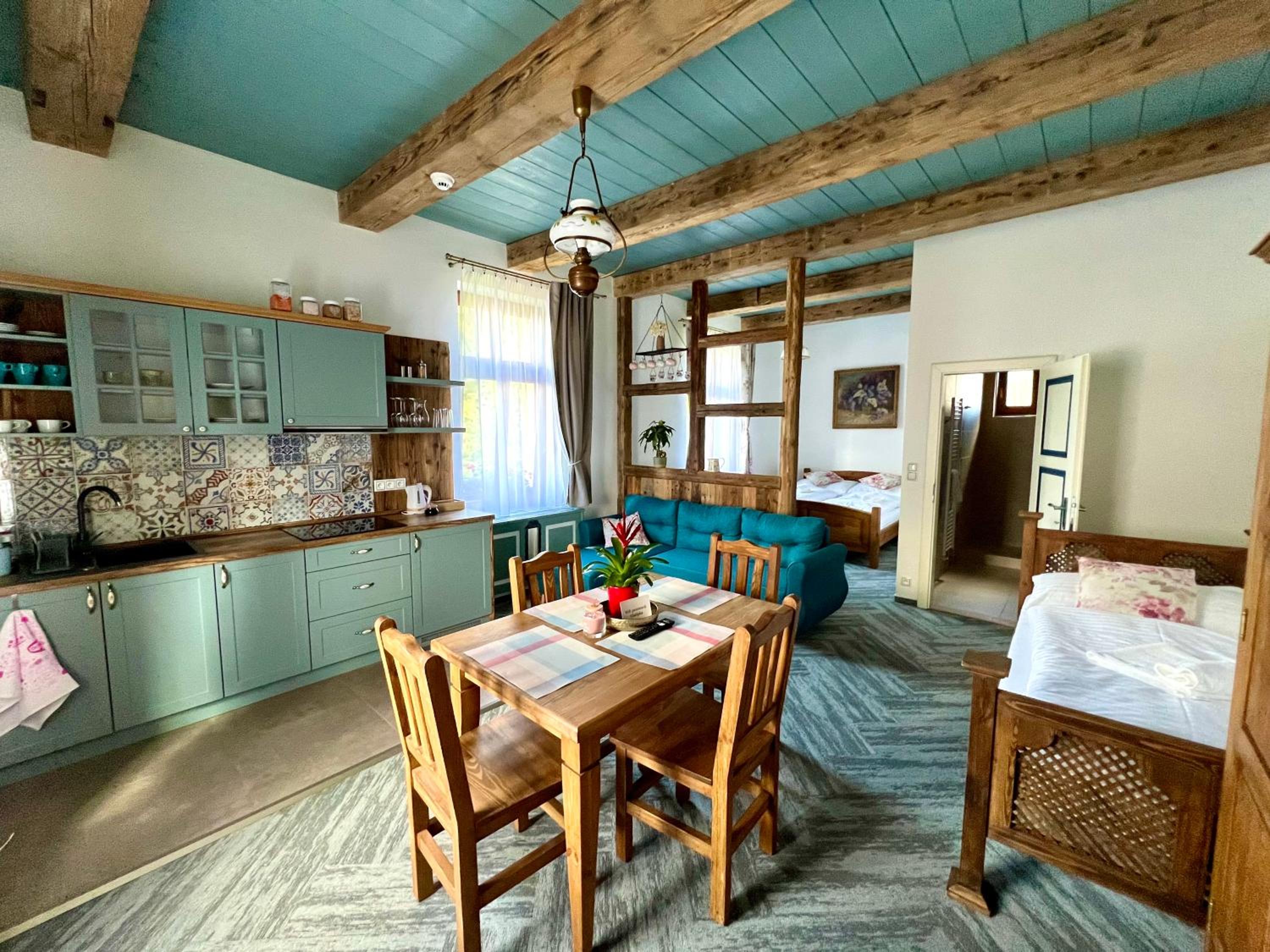 Deluxe Apartment