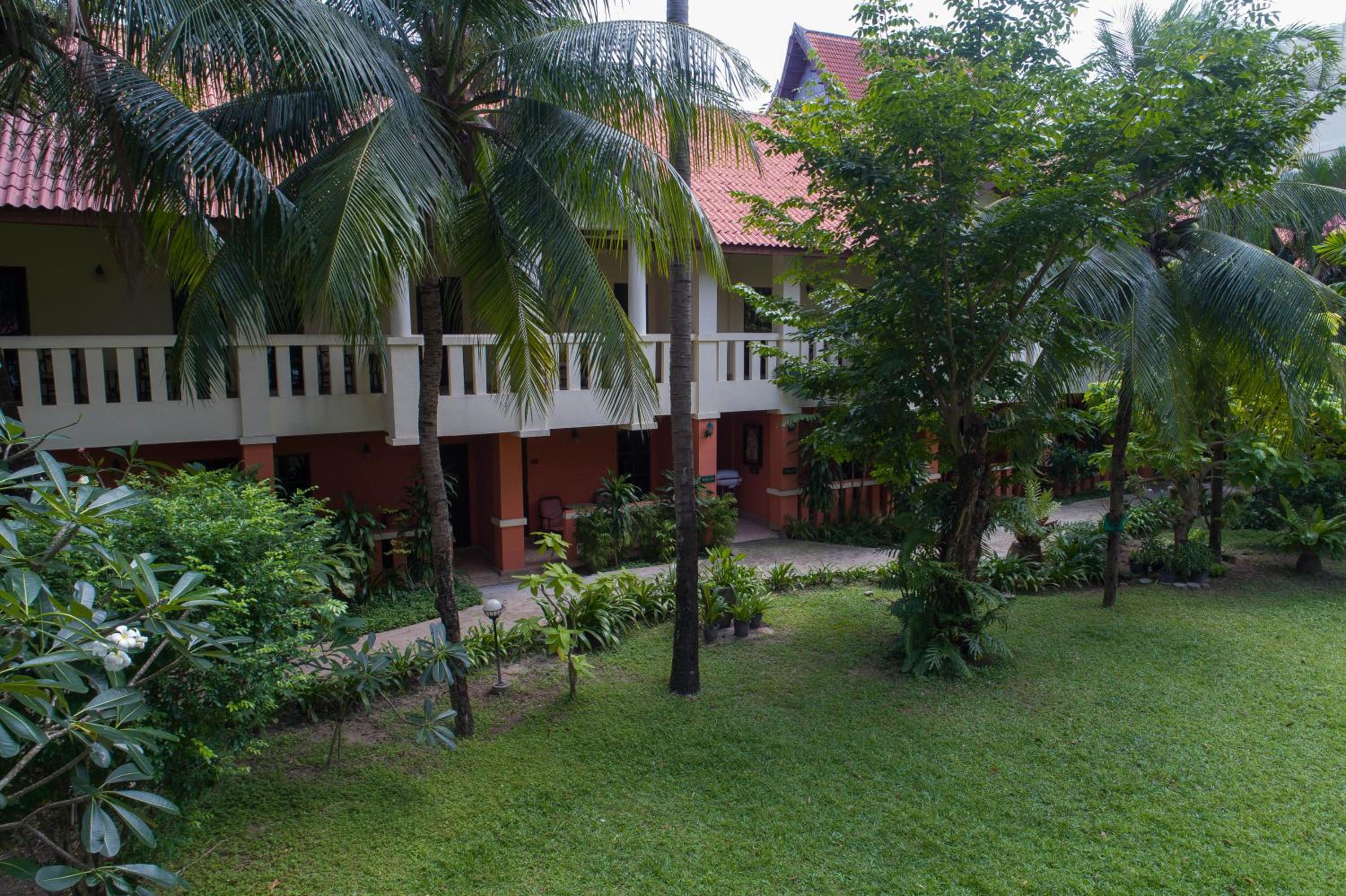 Superior Double or Twin Room with Garden View - Photo 7