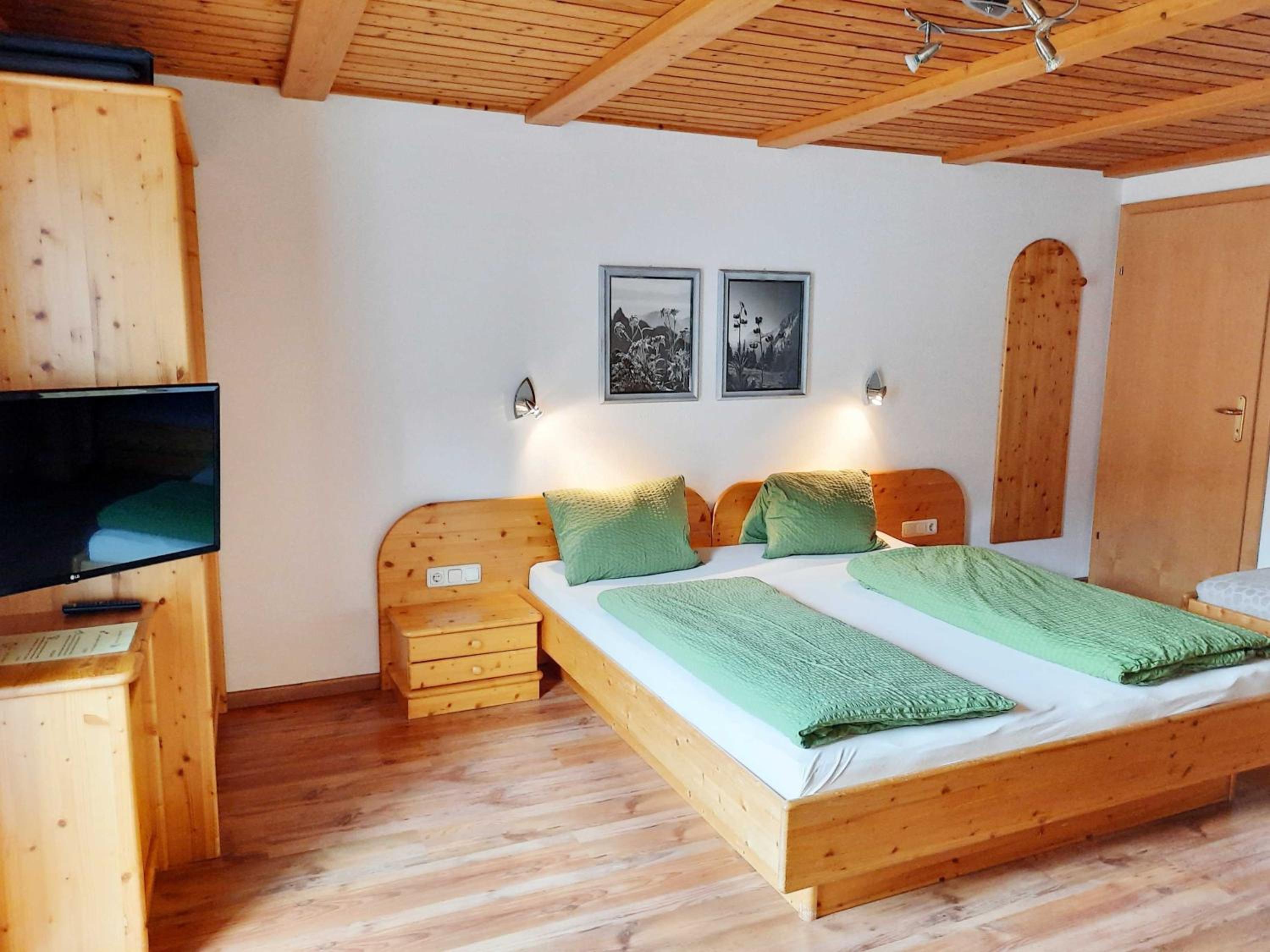 Triple Room With Bathroom photo 1