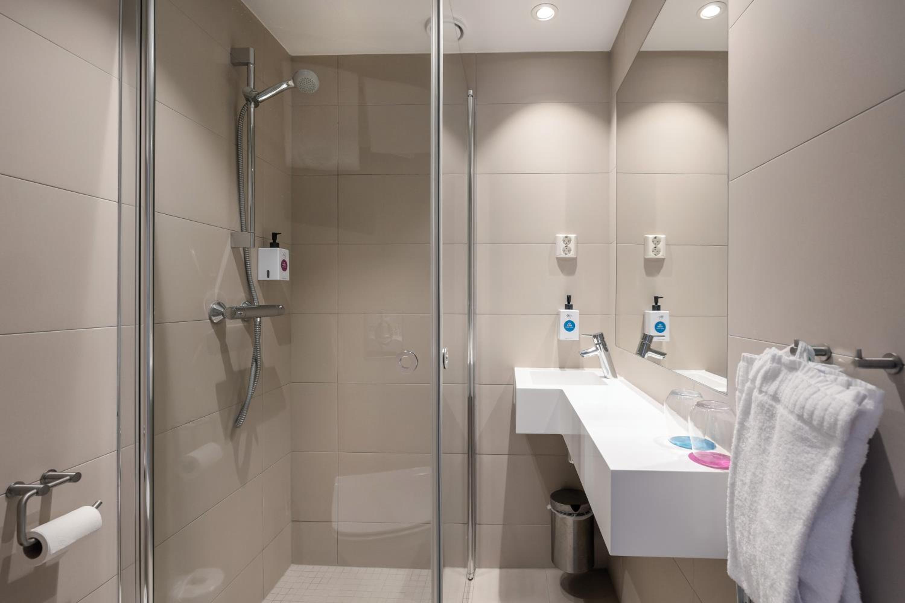 Double Room - Photo 4