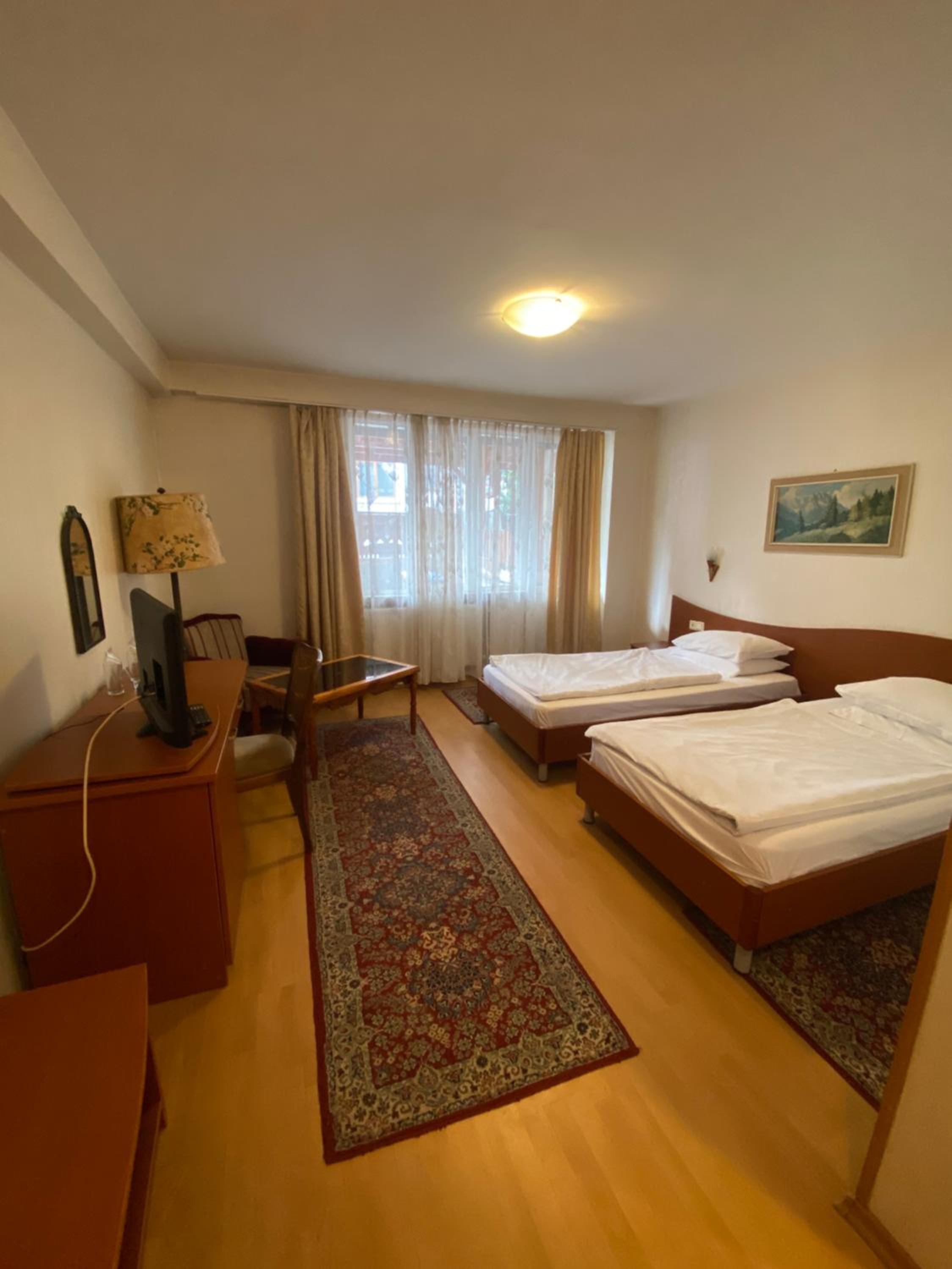Deluxe Double Room with Balcony - Photo 1