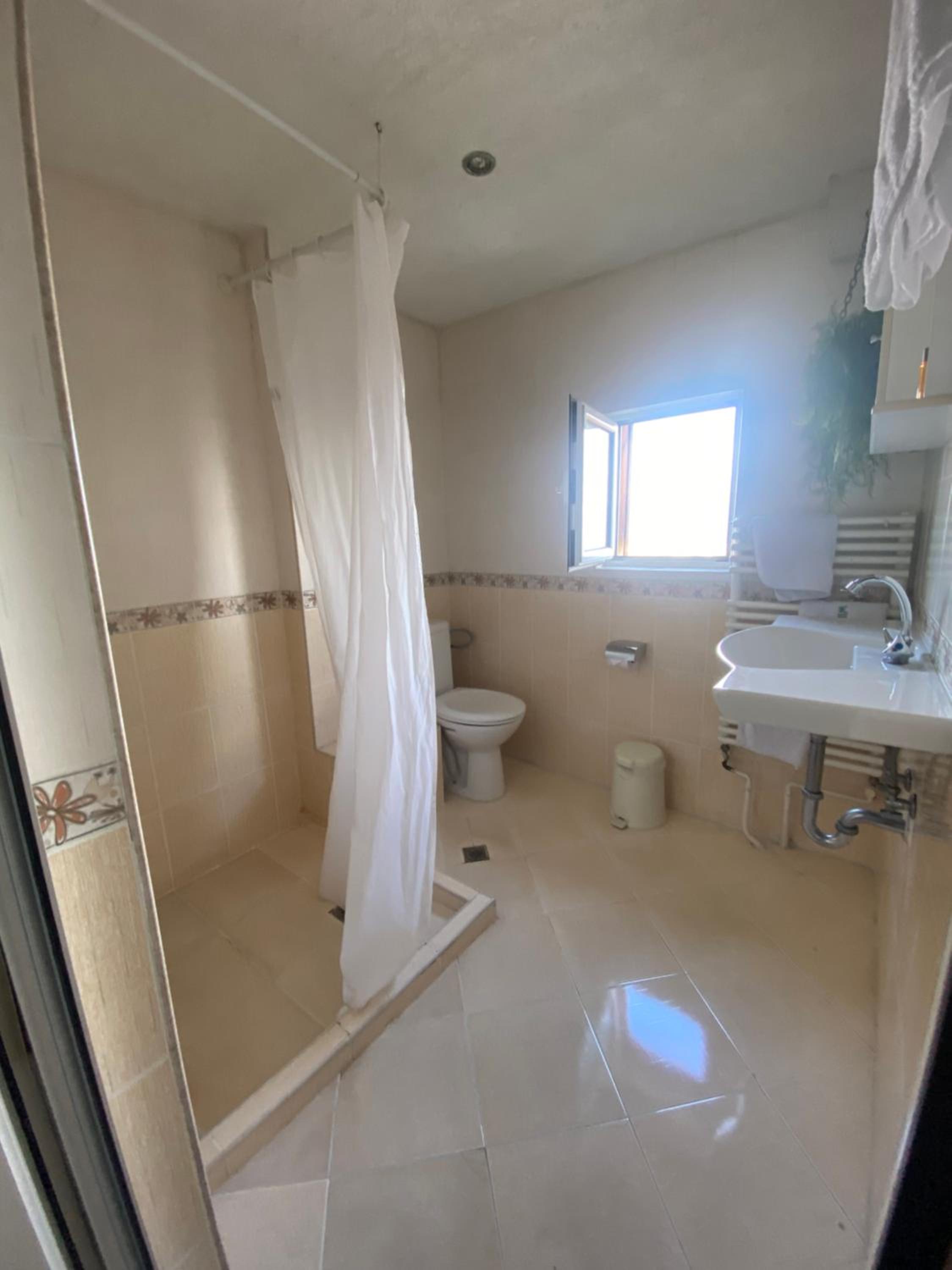 Comfort Triple Room with Shower - Photo 3