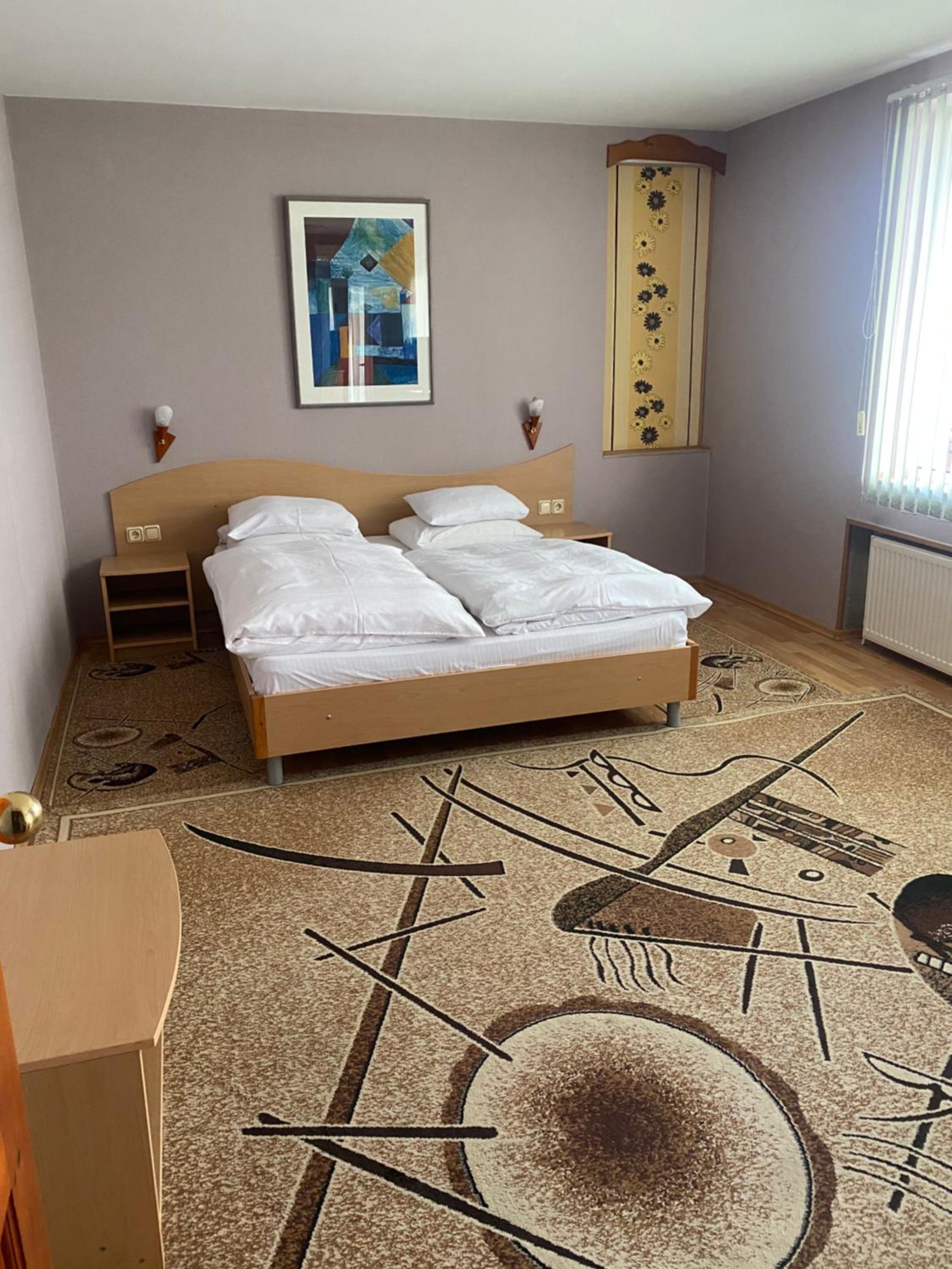 Deluxe Double Room with Shower - Photo 3