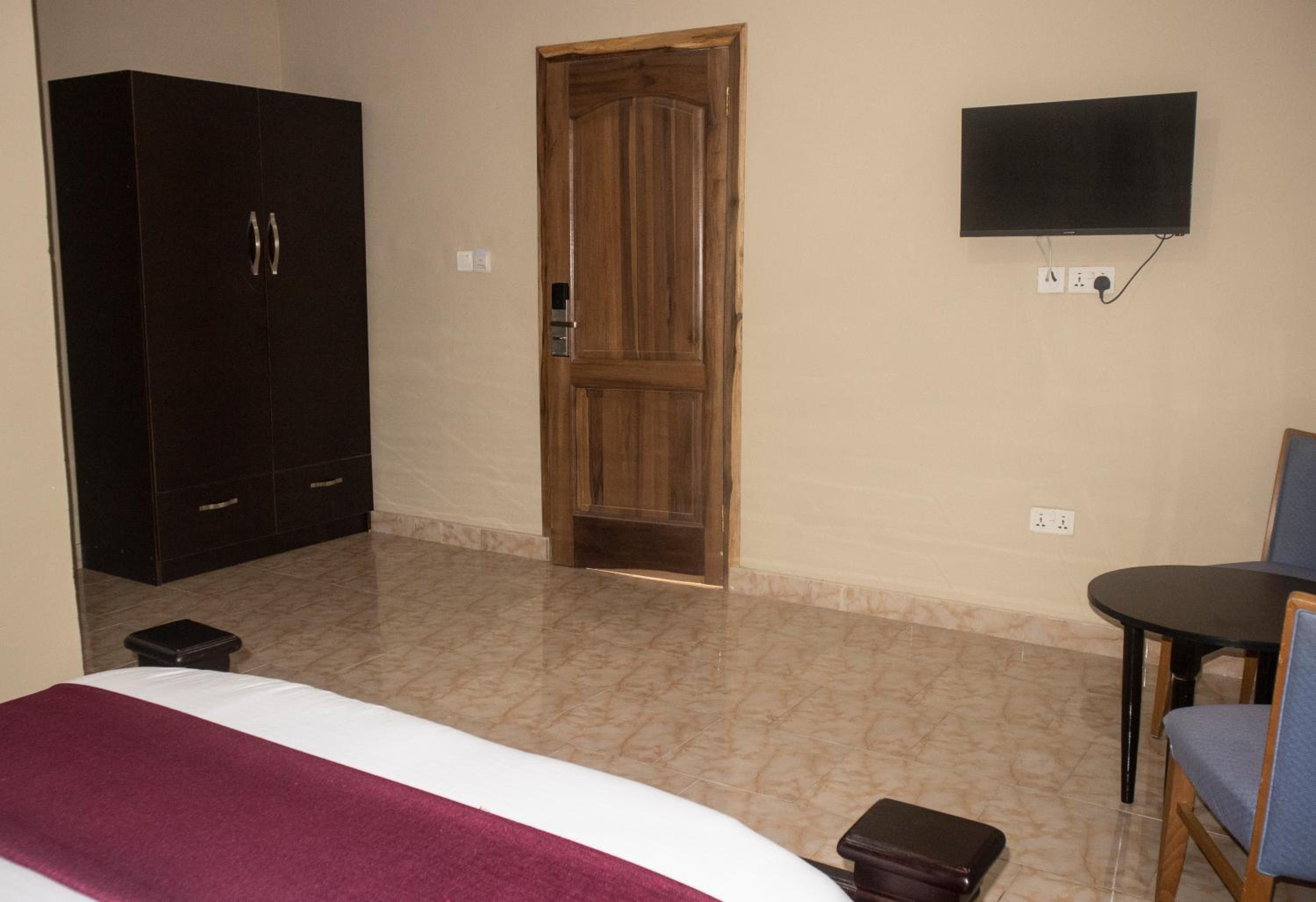 Standard Single Room with Shower