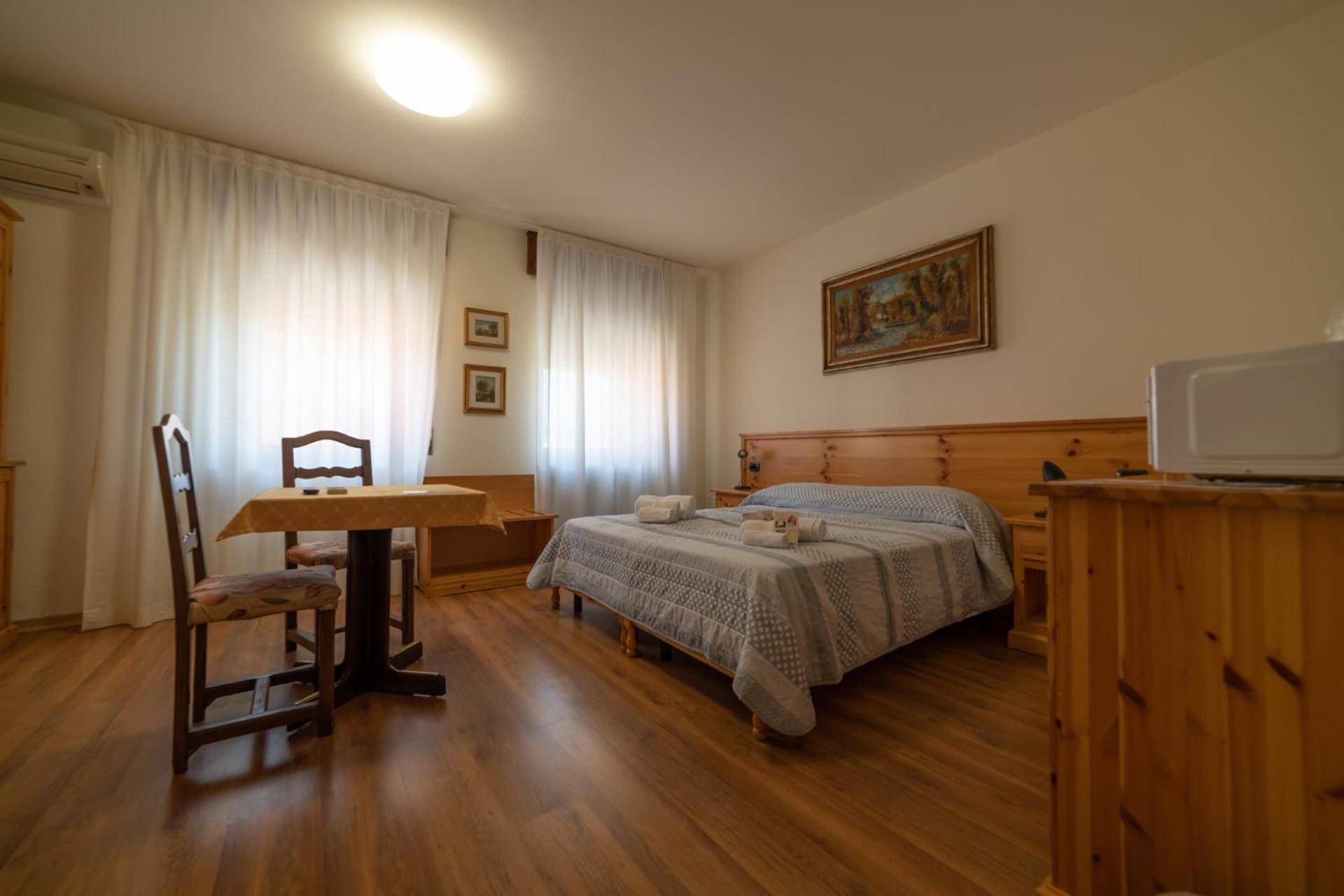 Double Room - Photo 15