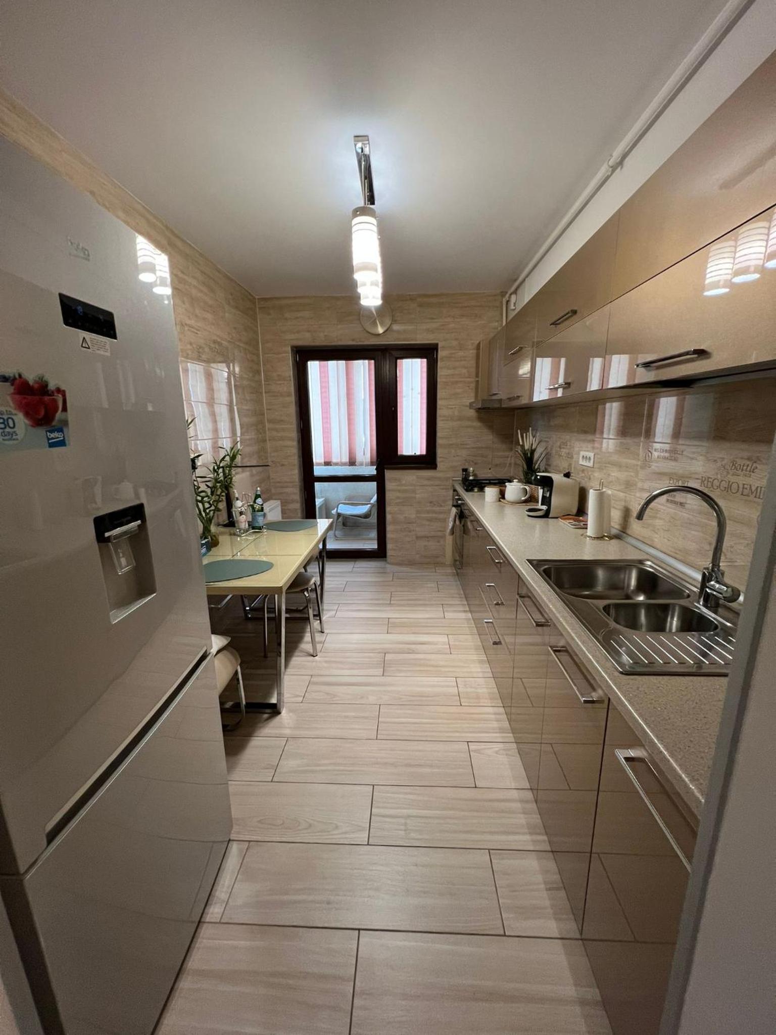 Two-Bedroom Apartment - Photo 2