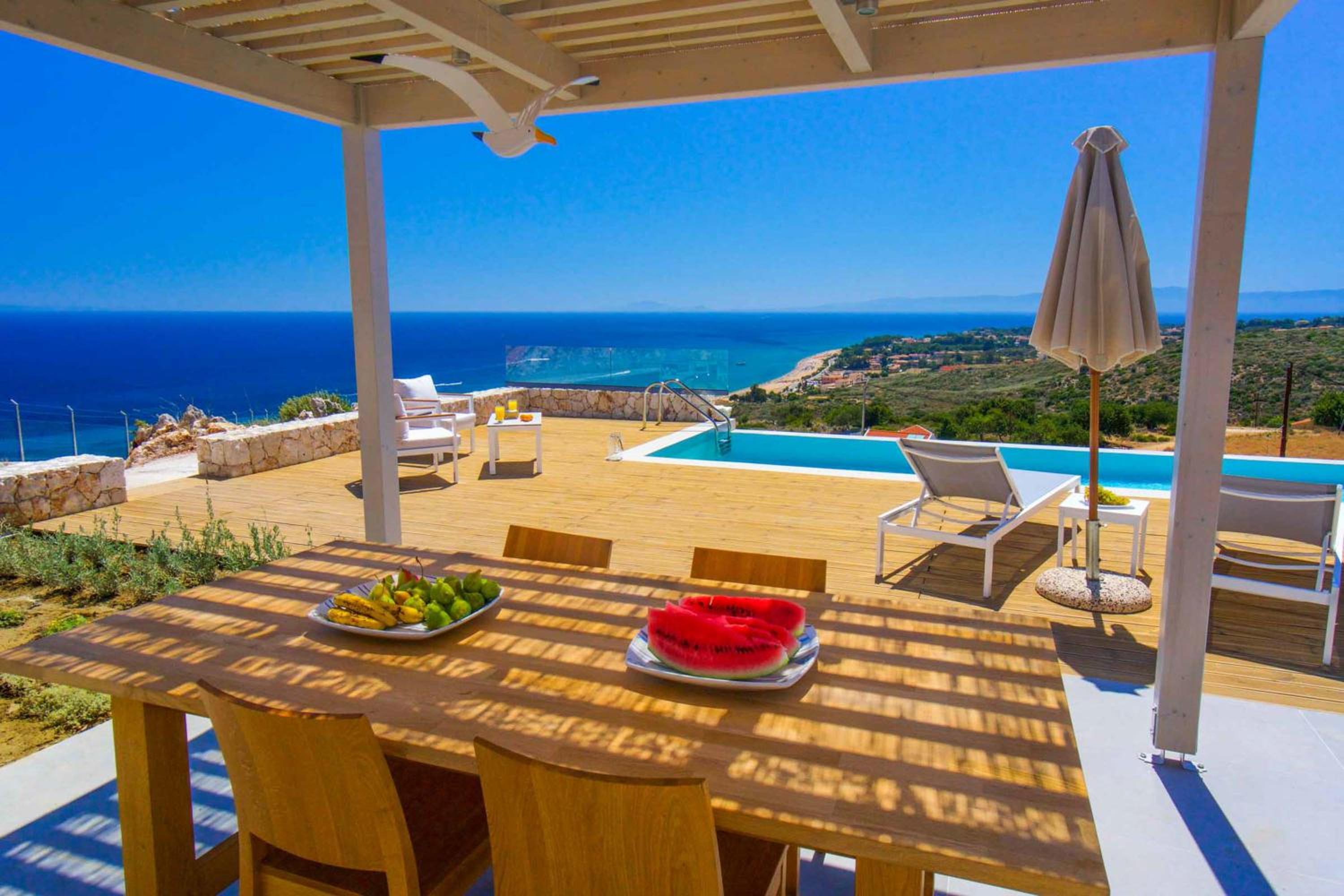 Villa photo 3