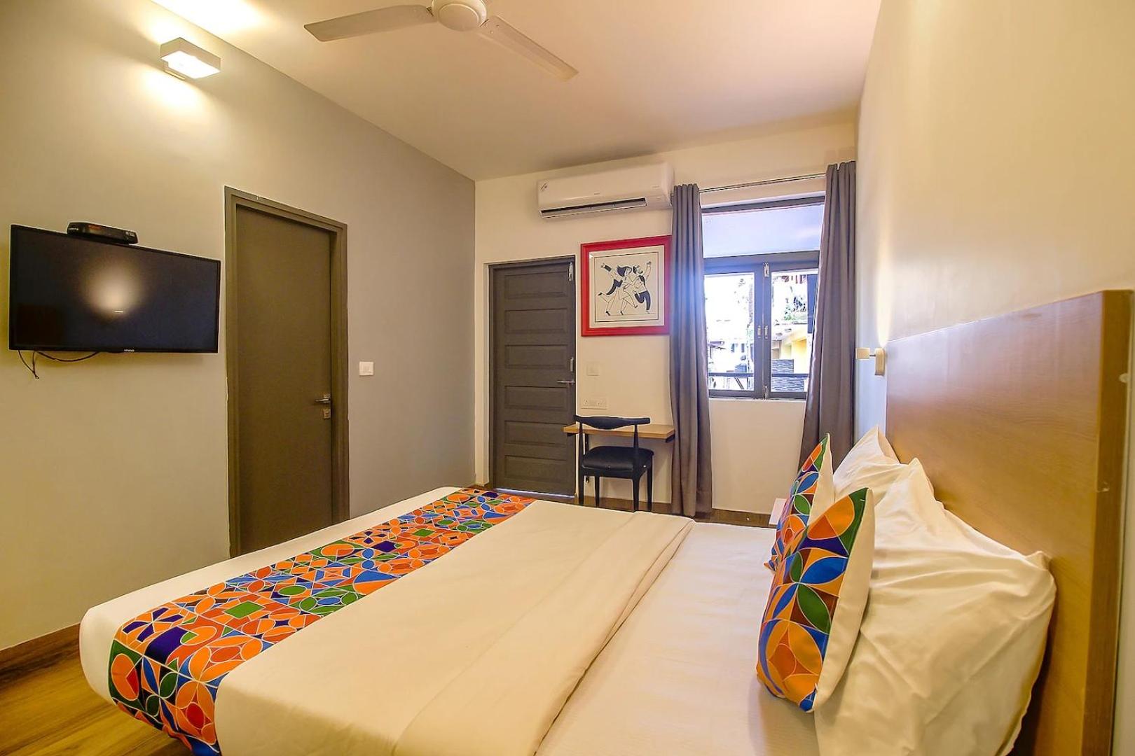 Deluxe Double Room (2 Adults + 1 Child)