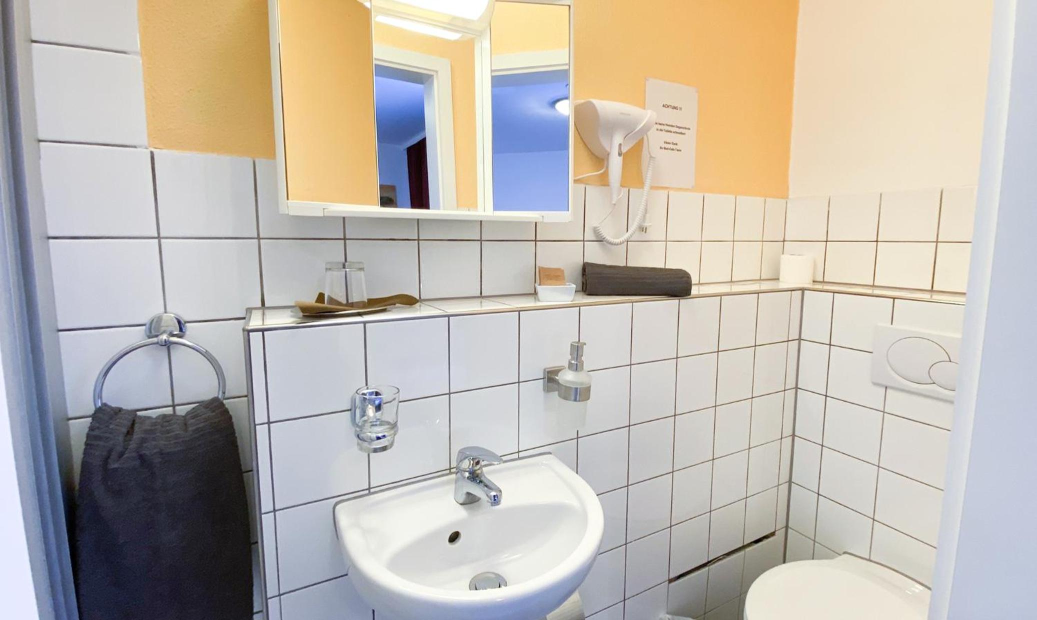 Single Room photo 2