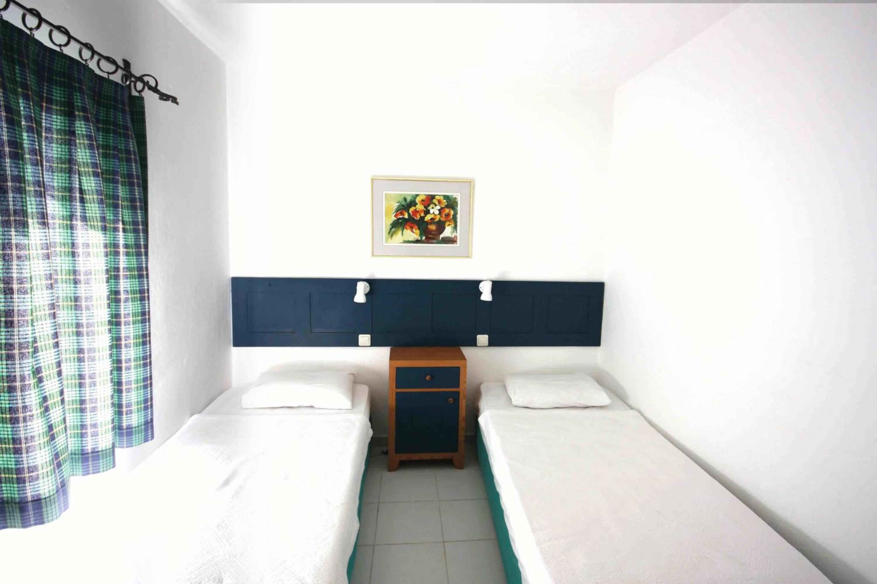 Apartment (4 Adults) - Photo 3