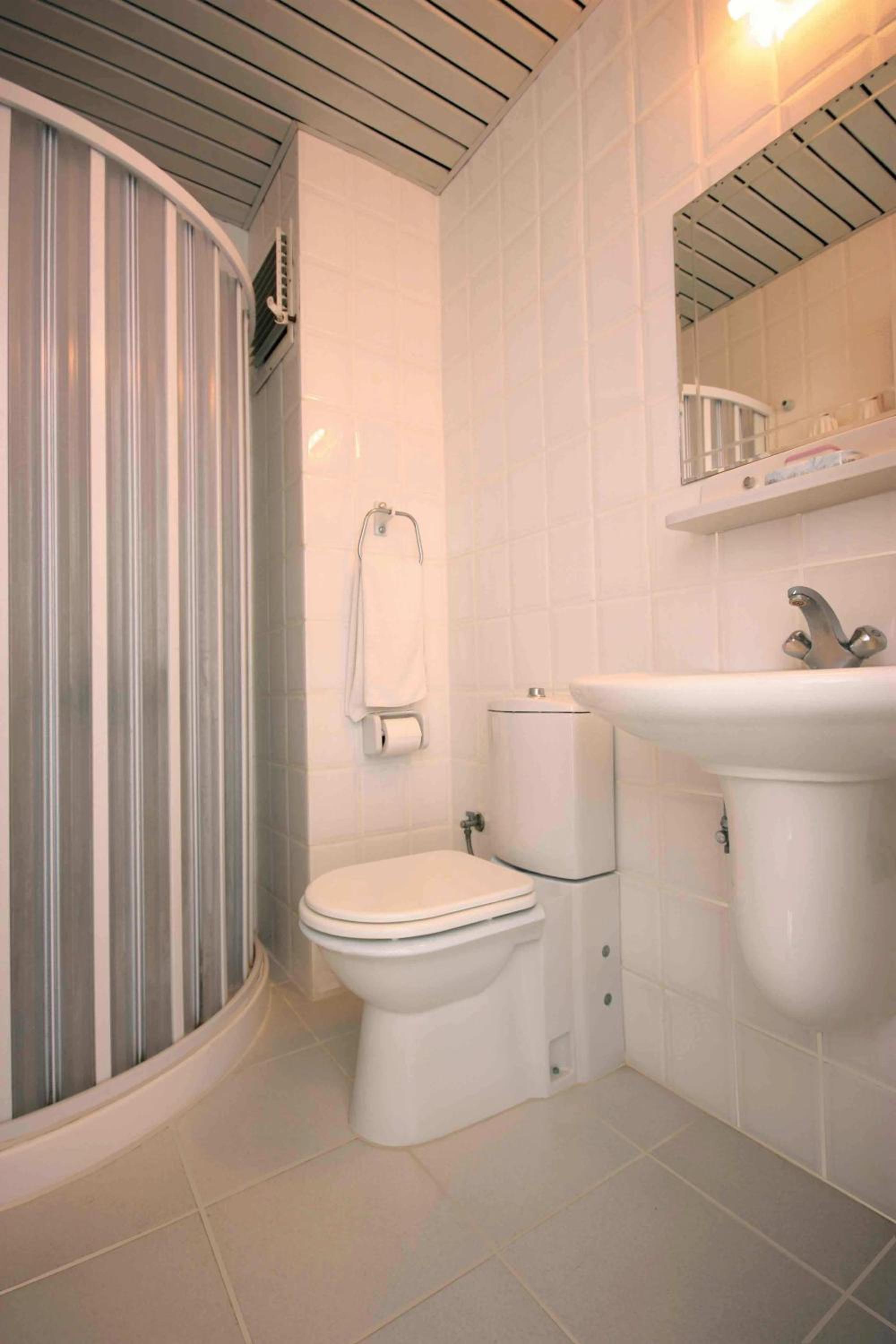 Apartment (3 Adults) - Photo 11