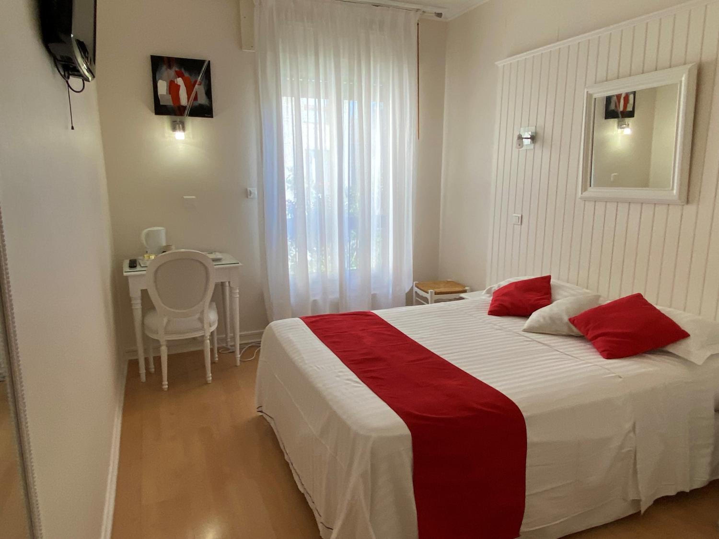 Classic Double Room