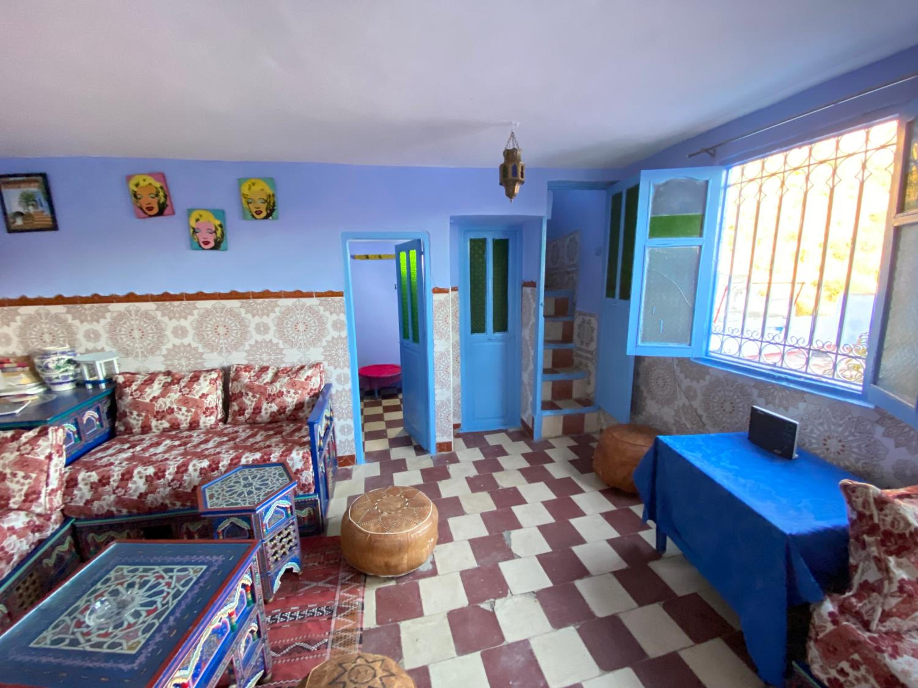 Two-Bedroom House - Photo 2