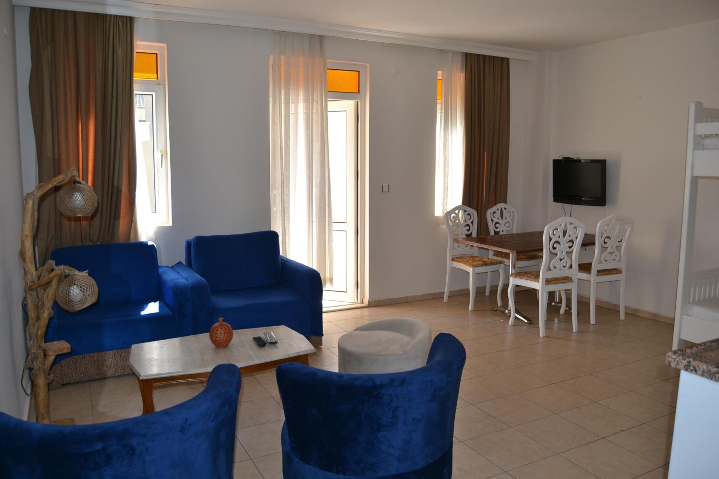 Apartment photo 1