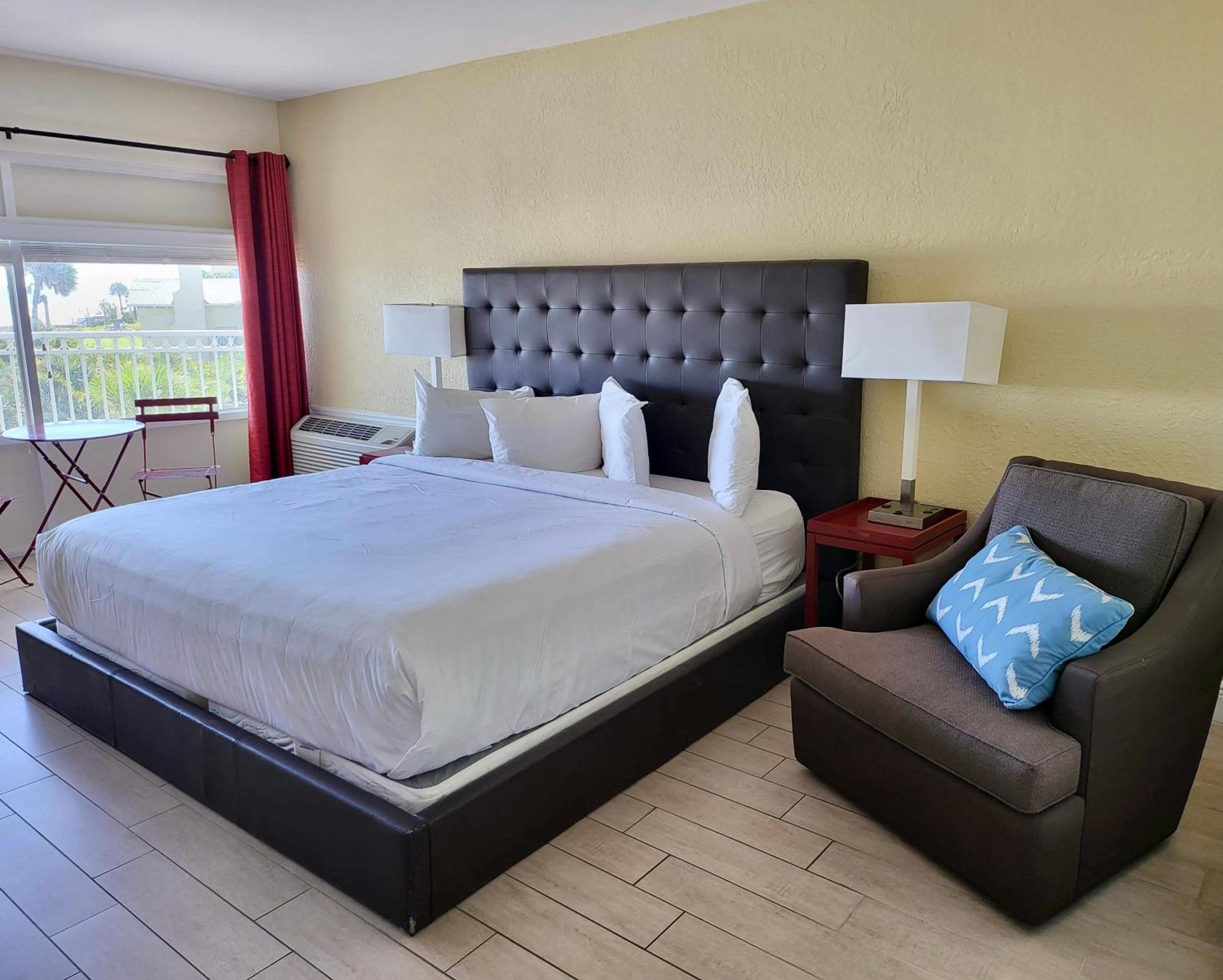 King Suite with Ocean View photo 1