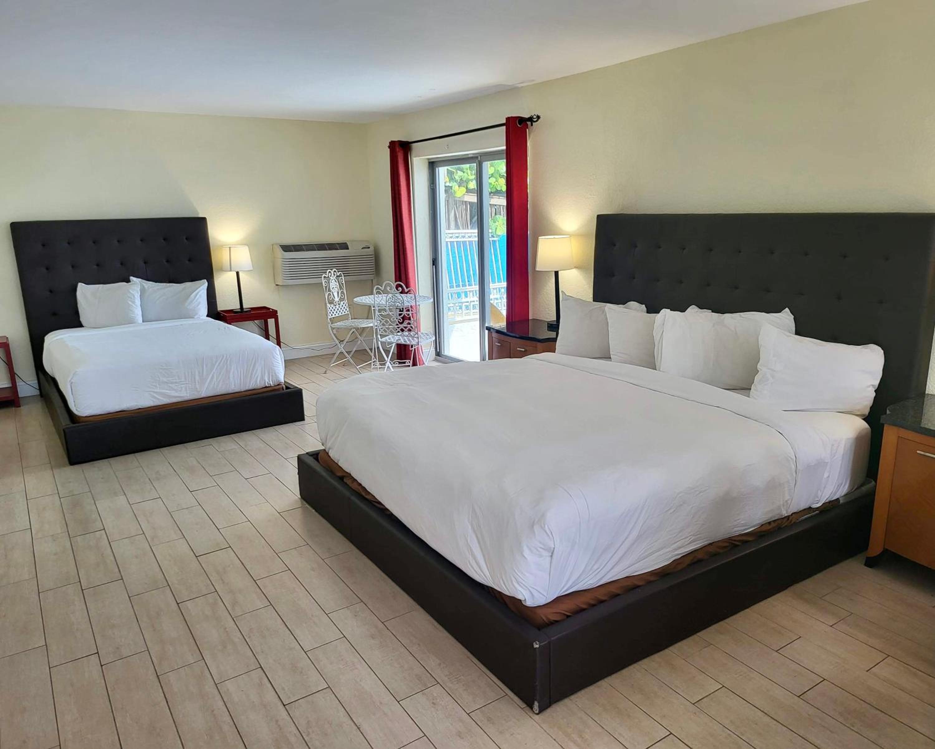 King Suite - Oceanfront photo 1