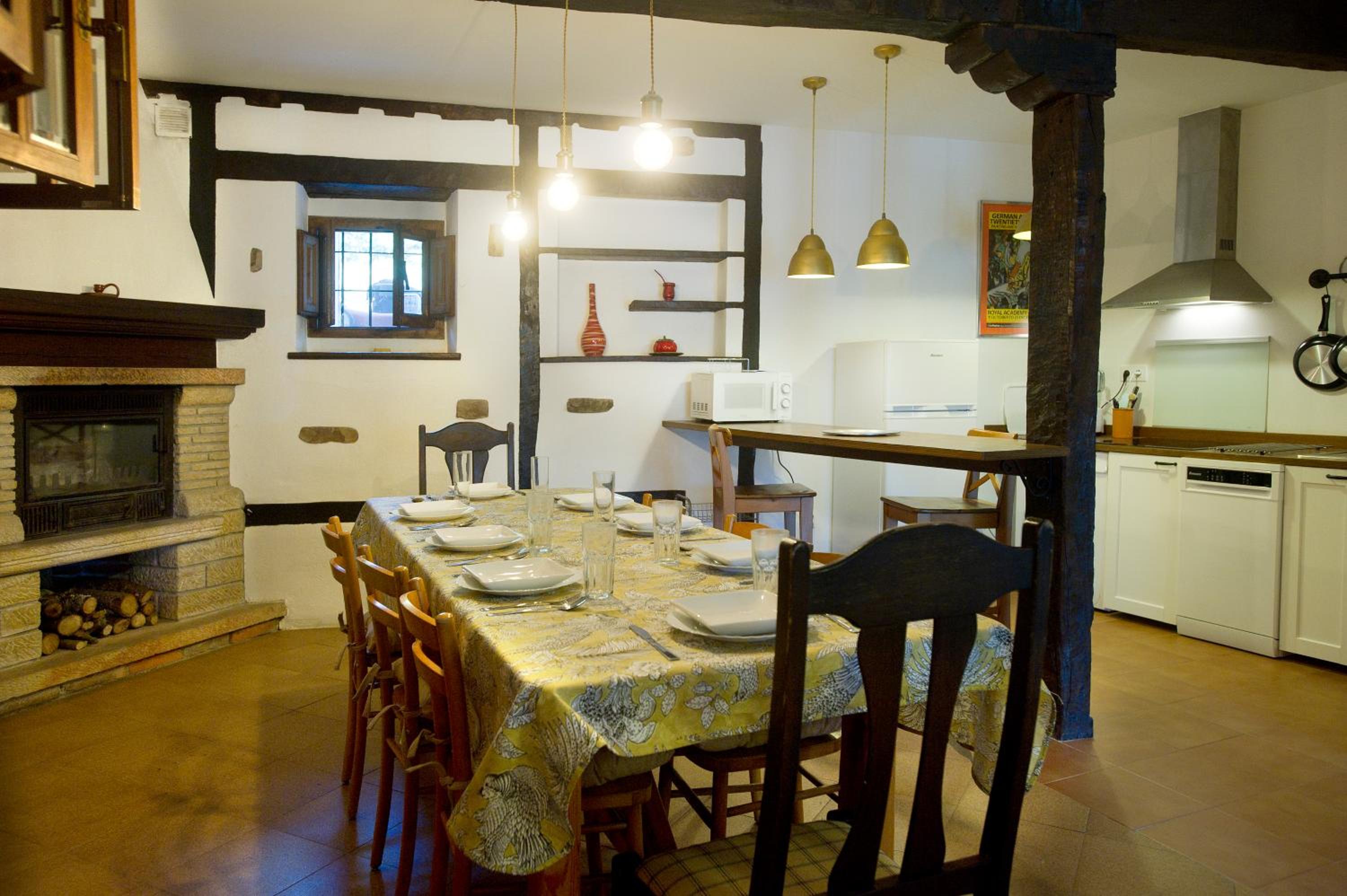 Three-Bedroom House photo 2