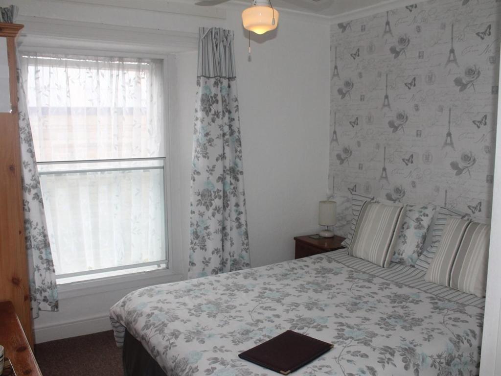 Double Room with Private Bathroom photo 1