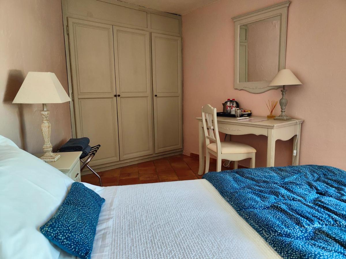 Double Room with Garden View photo 2