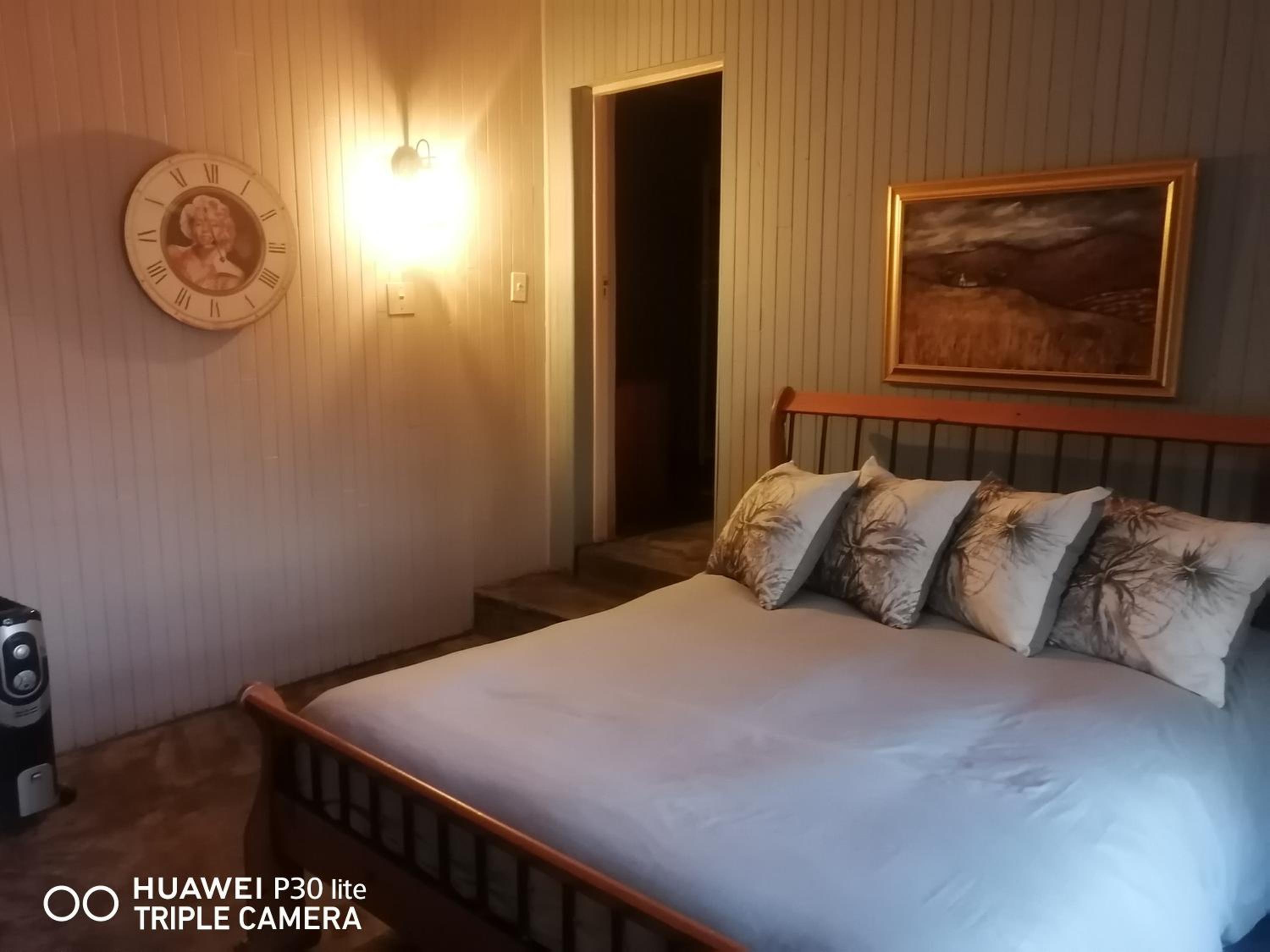 Double Room with Private Bathroom photo 1