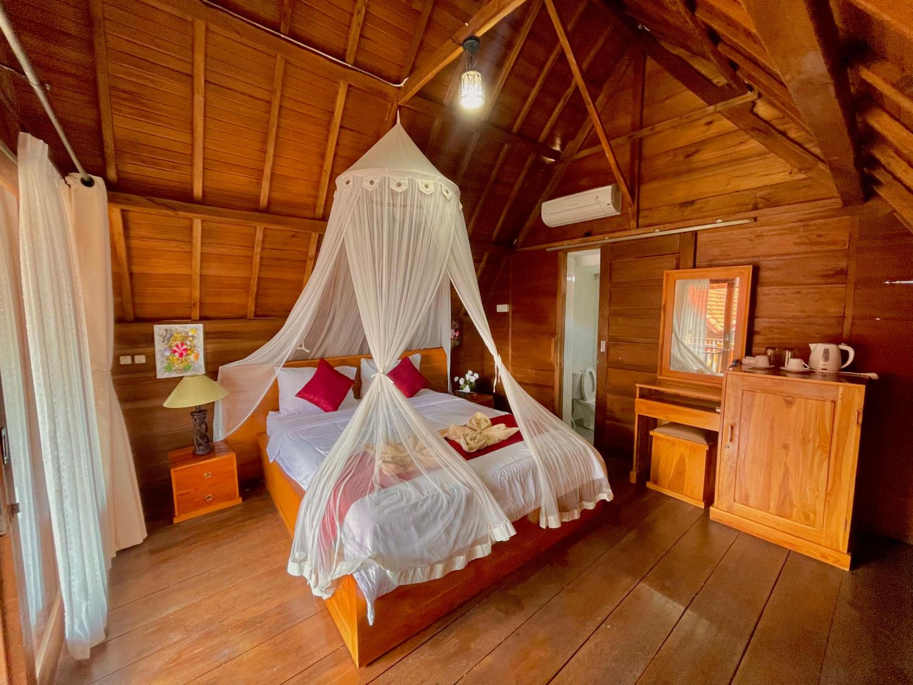 Deluxe Bungalow with Sea View photo 1