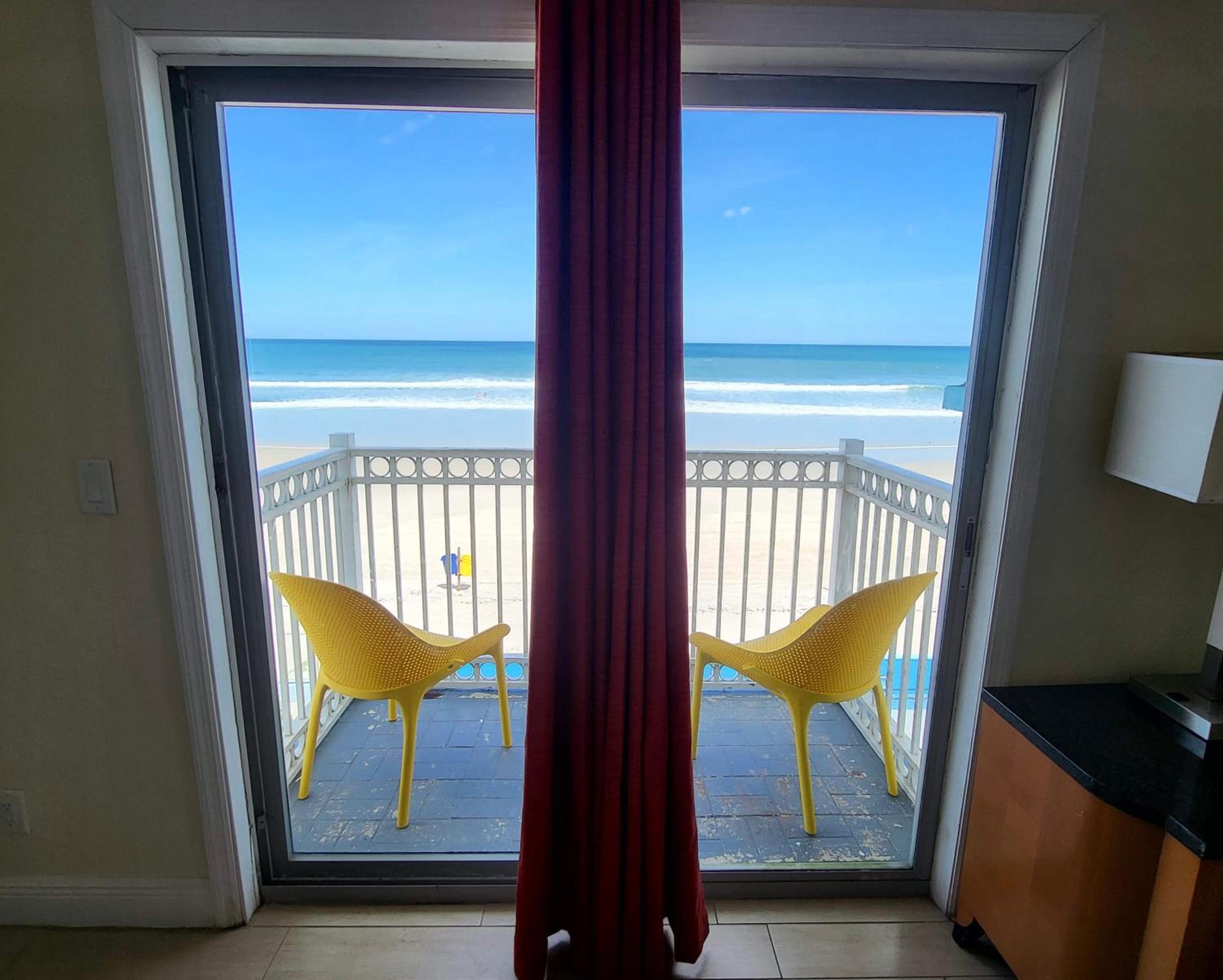 King Suite - Oceanfront photo 2