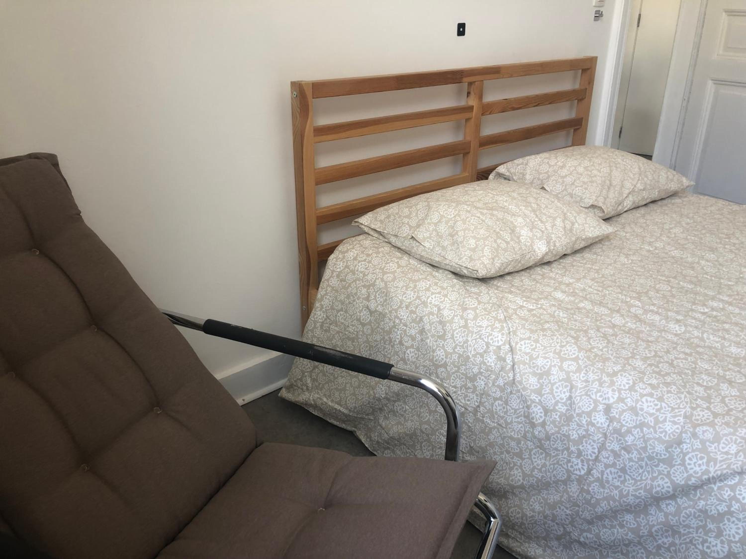 Deluxe Double Room with Shower photo 3