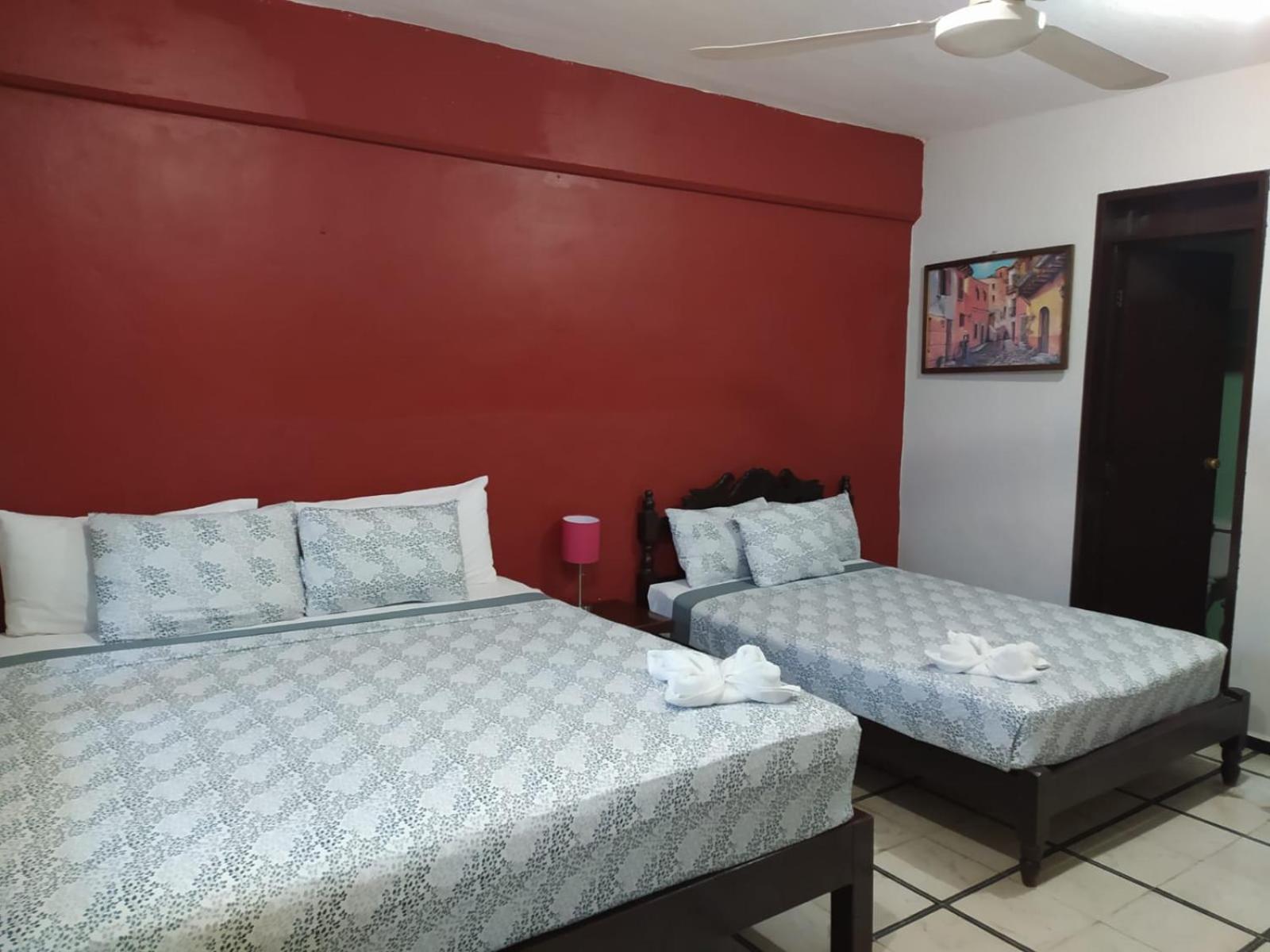 Deluxe Twin Room - Photo 5