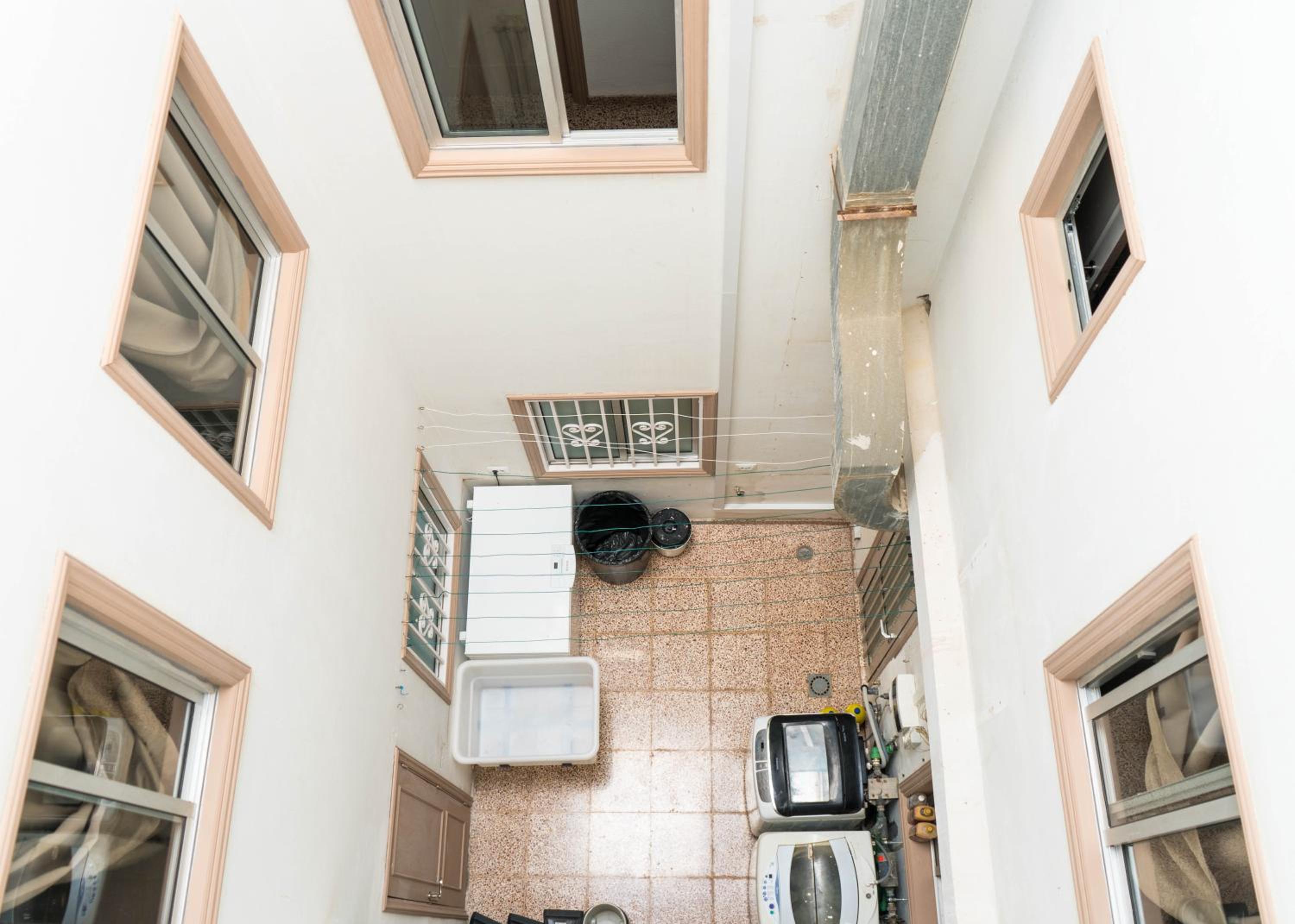 Standard Single Room with Shared Bathroom