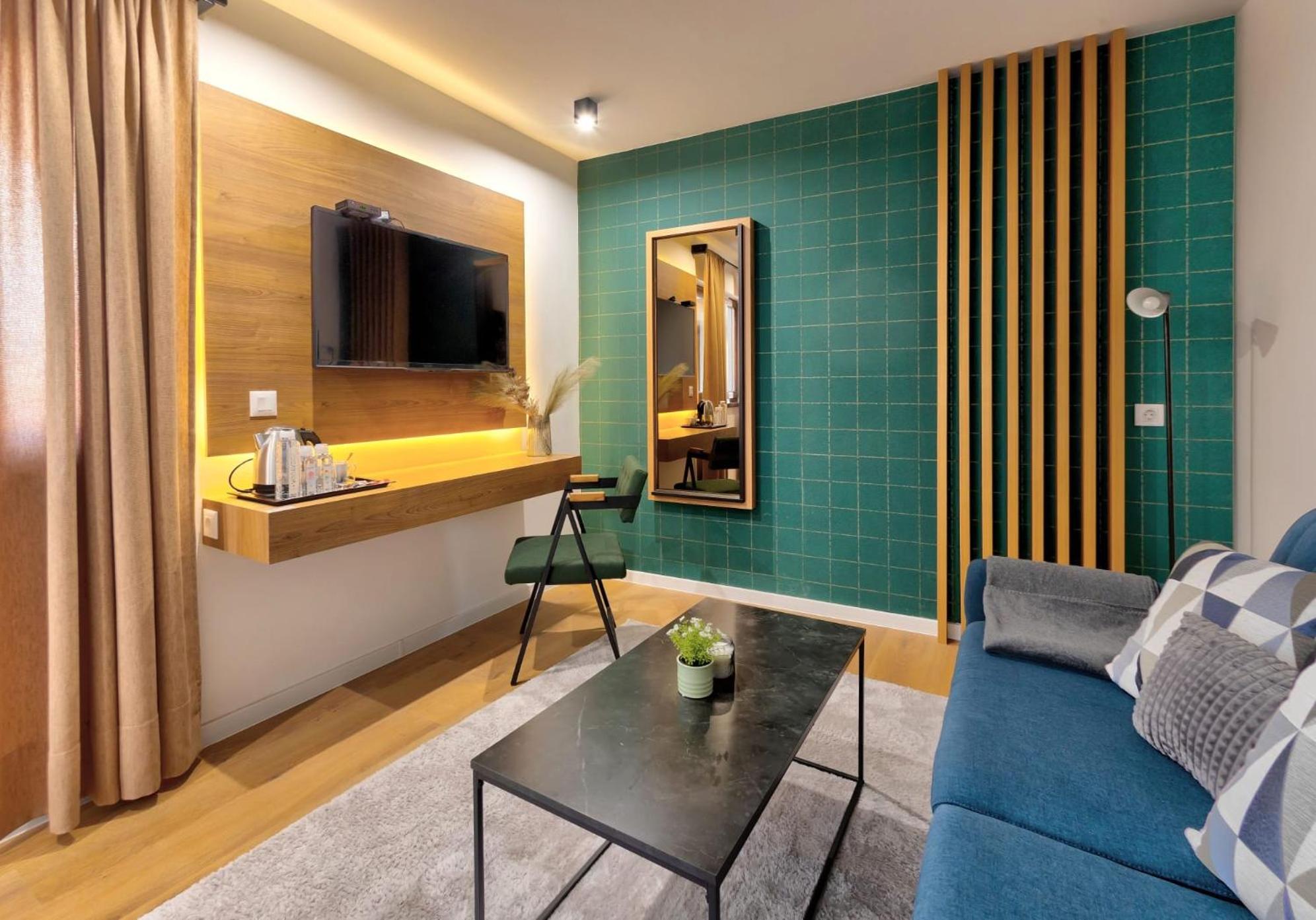 Deluxe Suite photo 3
