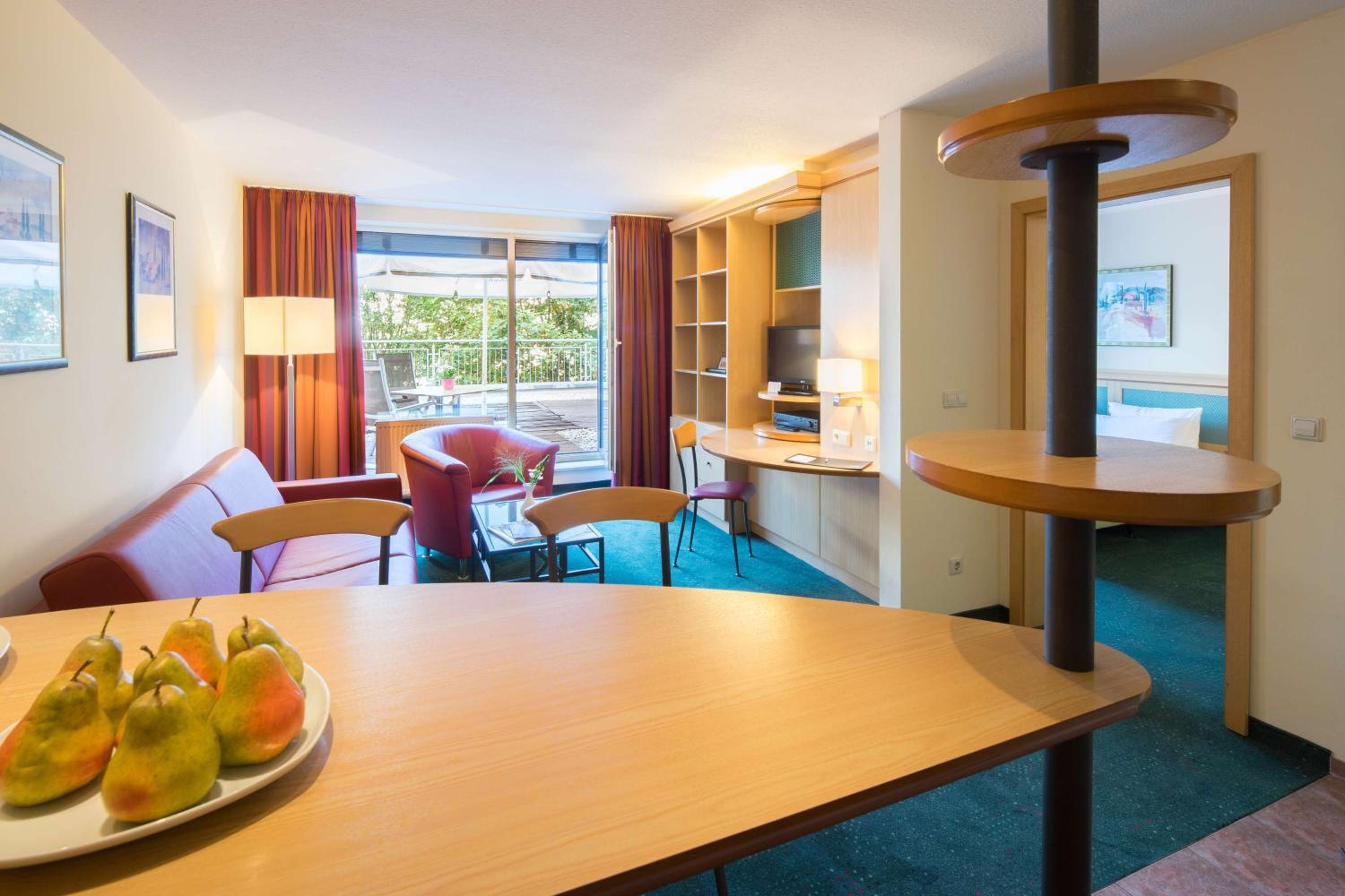 Standard Suite - Photo 4