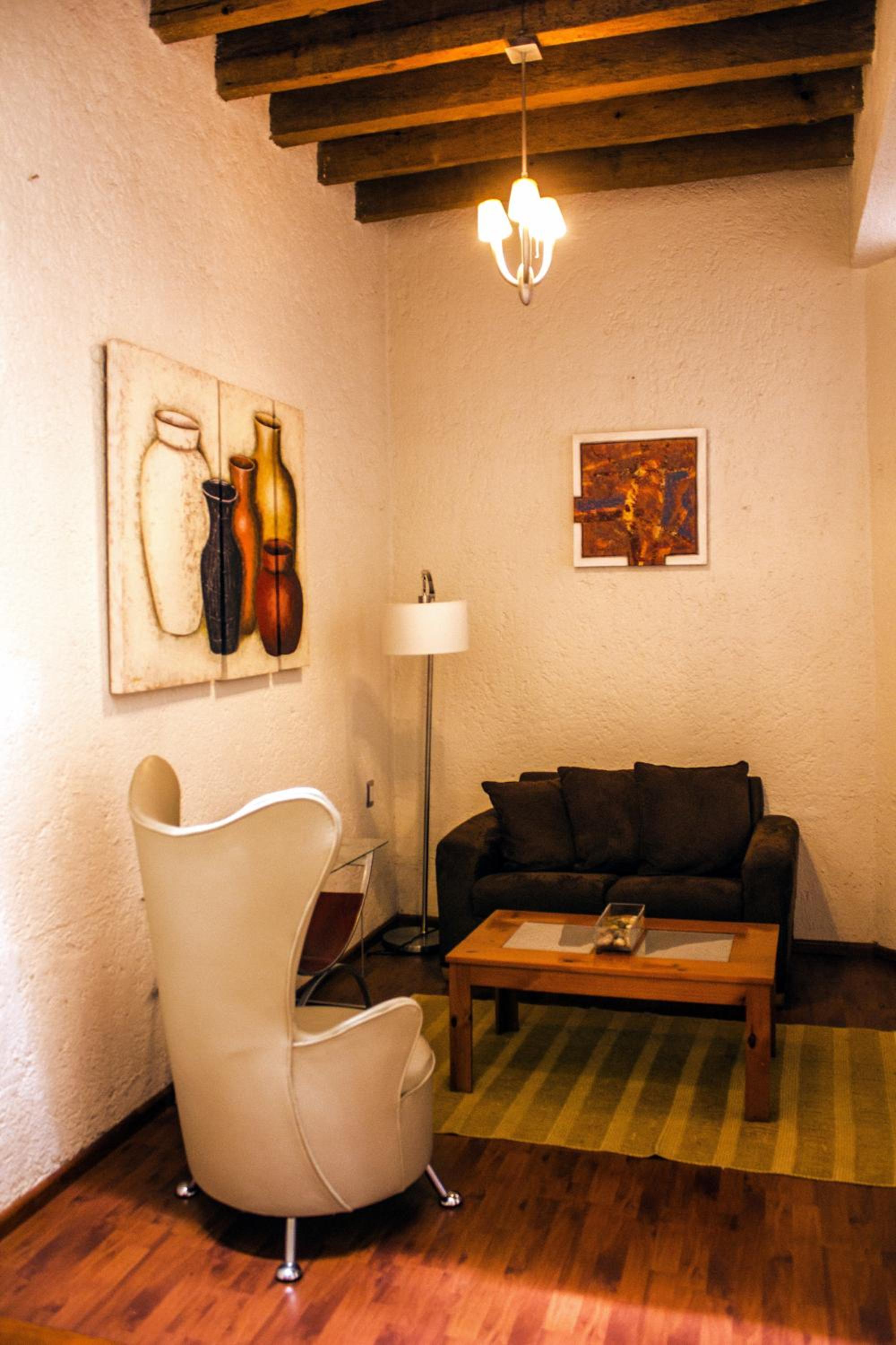 Two-Bedroom Villa - Photo 4