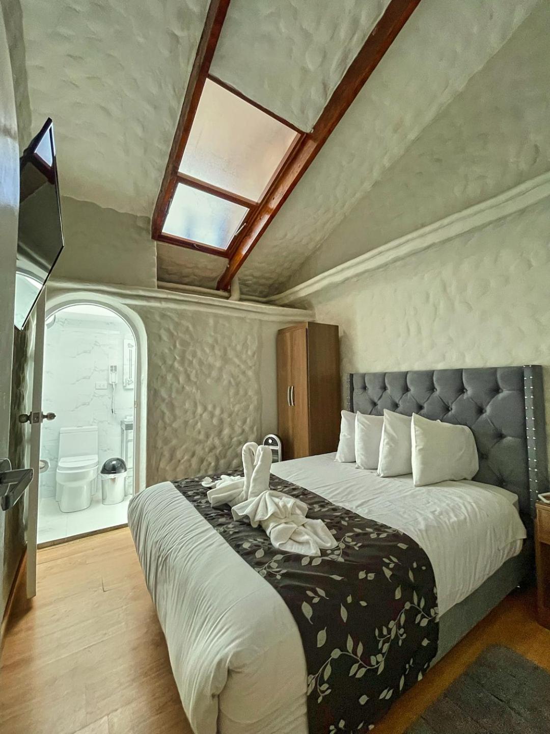 Double or Twin Room photo 1