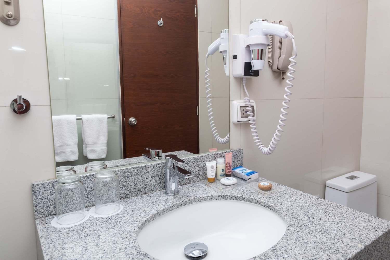 Single Room photo 2