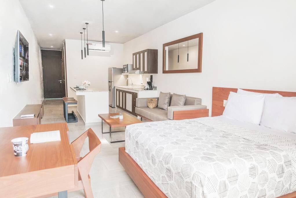 One-Bedroom Apartment - Photo 15