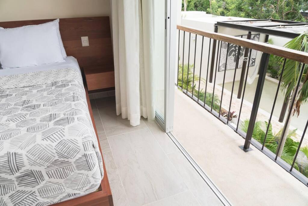One-Bedroom Apartment - Photo 9
