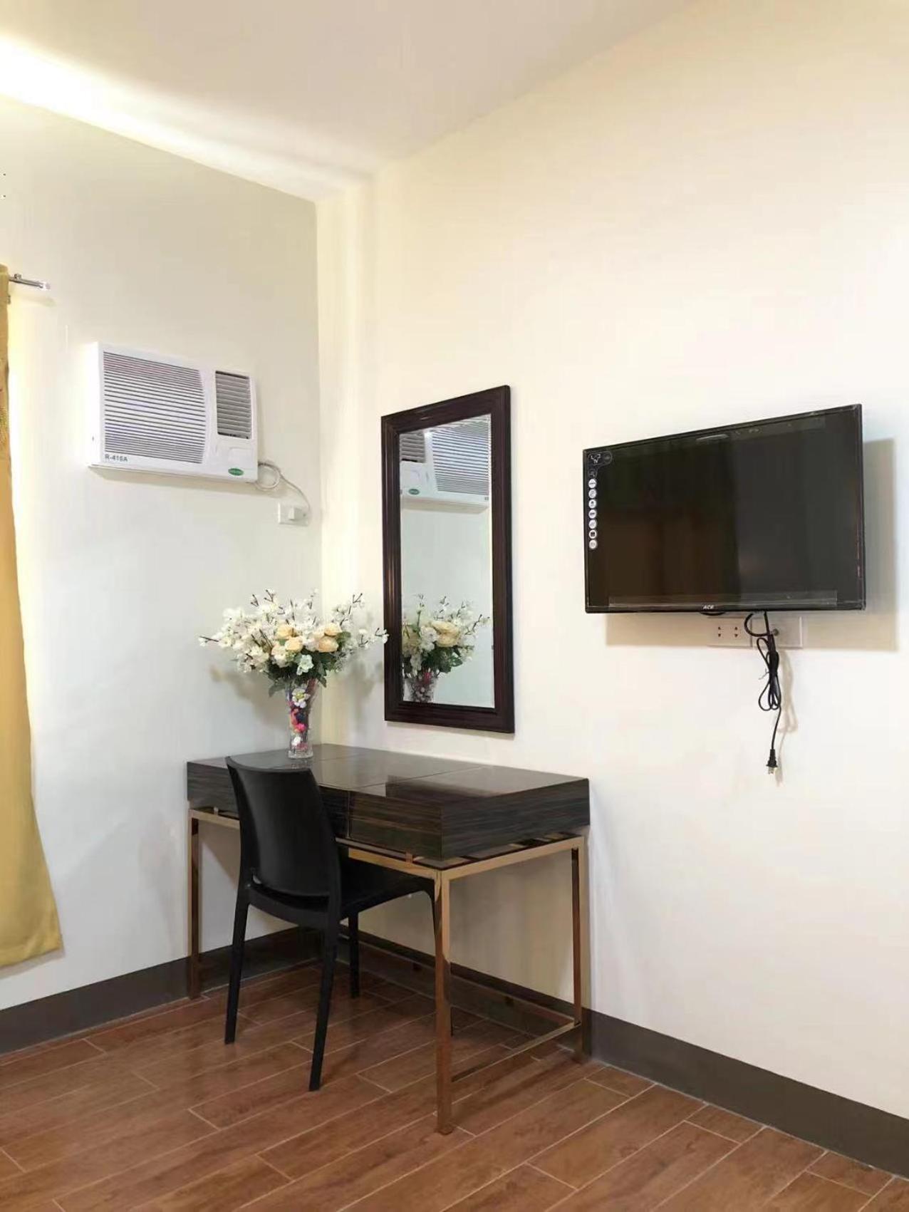 Deluxe Room - Photo 9