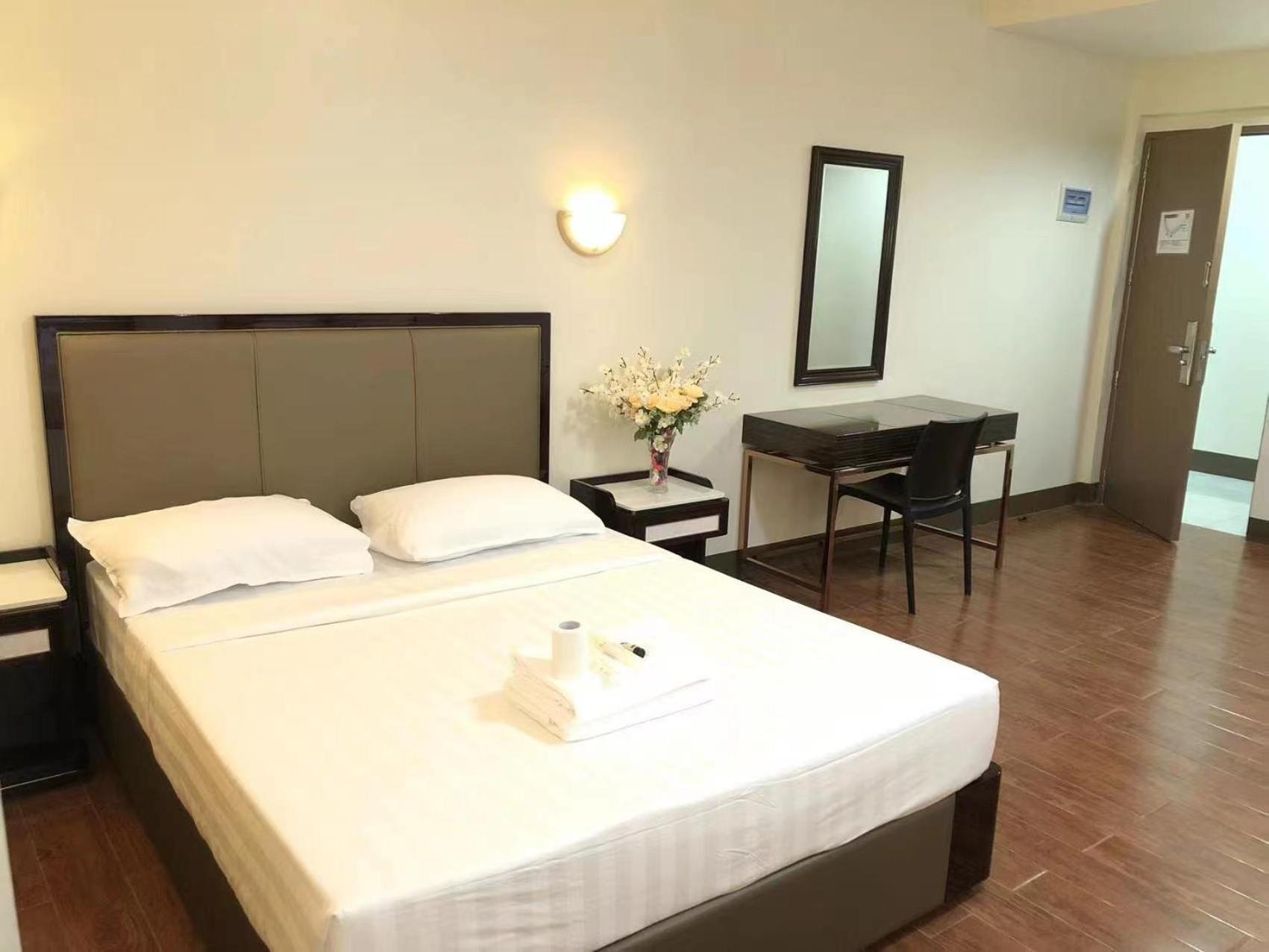 Deluxe Room - Photo 32