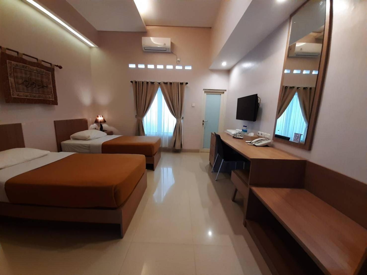 Deluxe Double or Twin Room photo 1