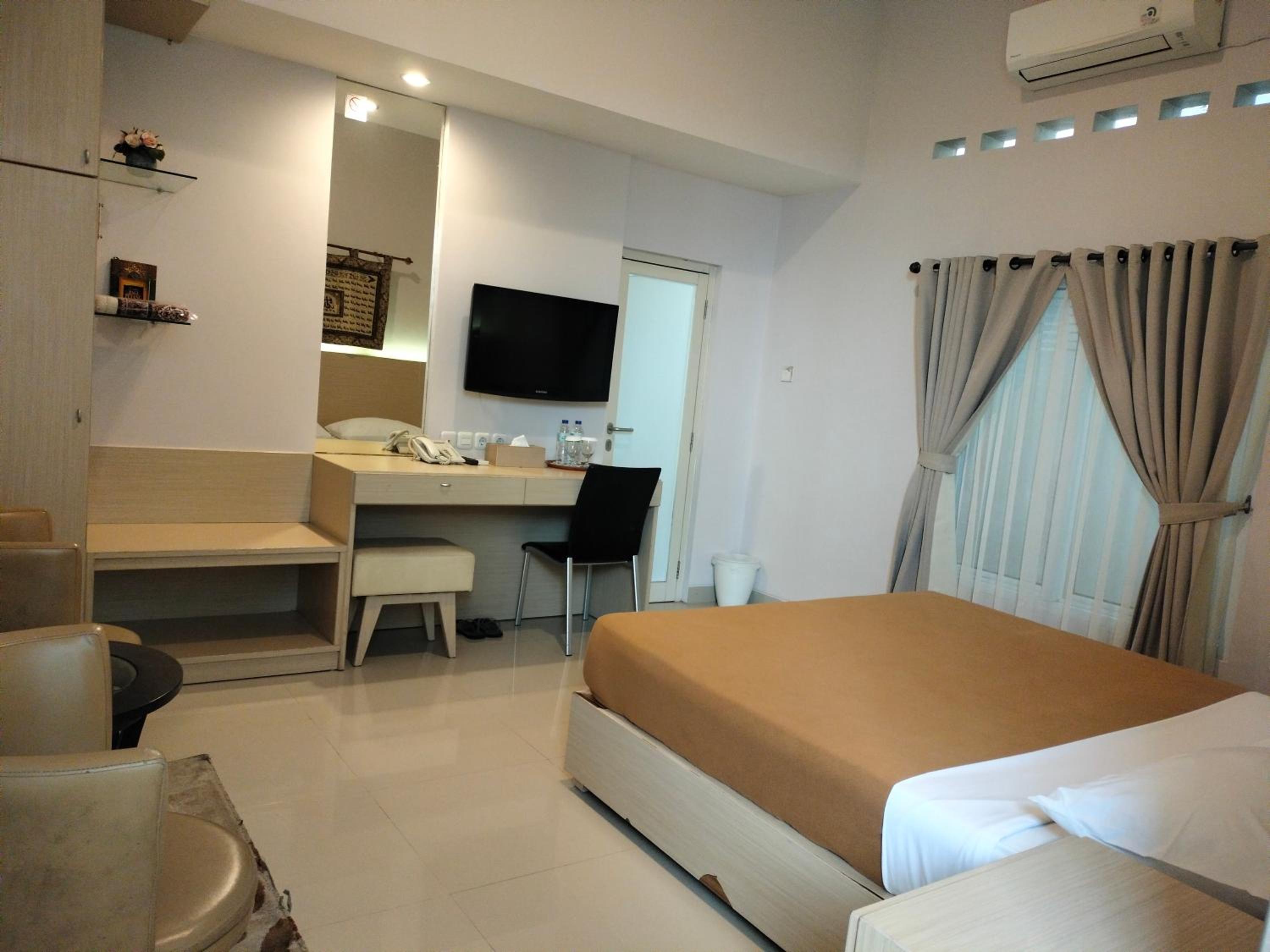 Deluxe Double or Twin Room photo 3