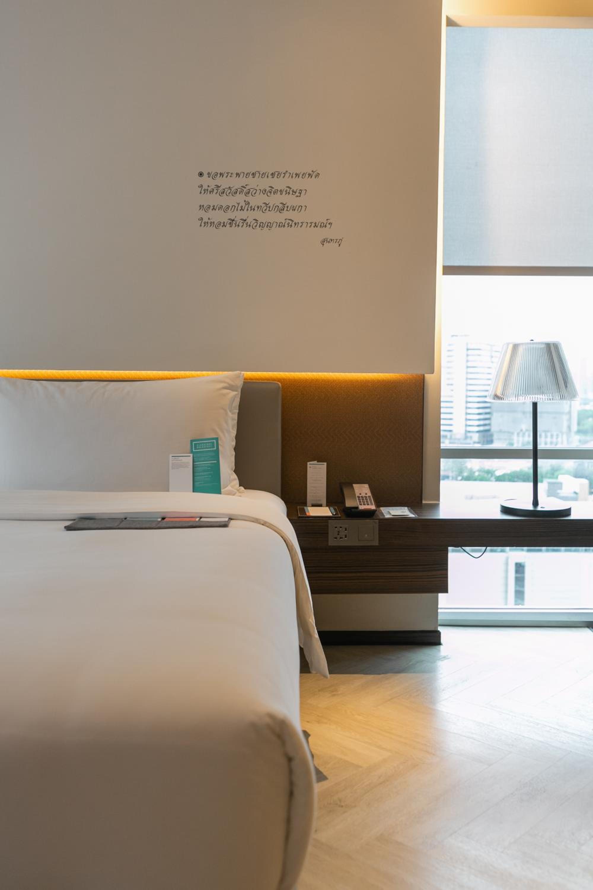 Suite, 2 Twin/Single Bed(s), Corner room