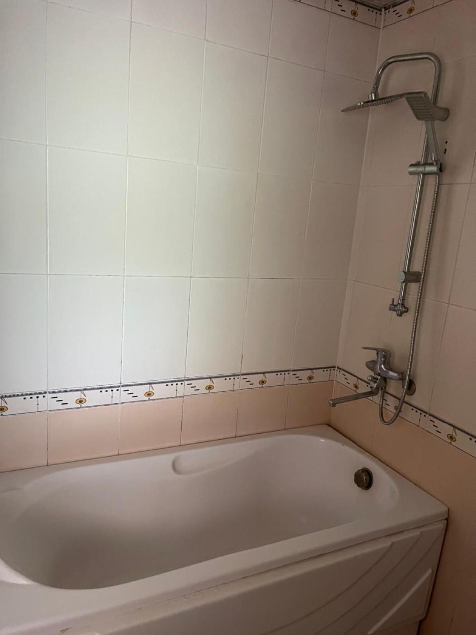 Twin Room - Photo 6
